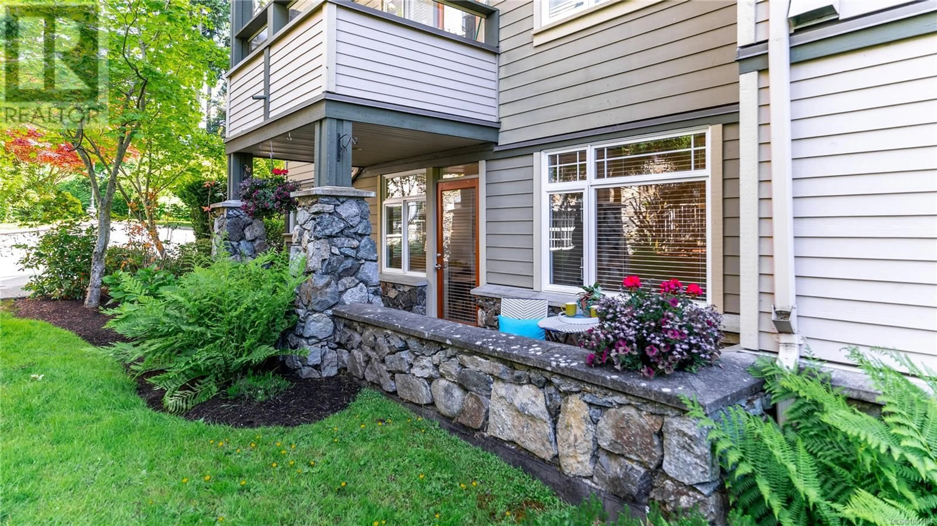 Unknown for 106C - 1115 CRAIGFLOWER ROAD, Esquimalt British Columbia V9A7R1