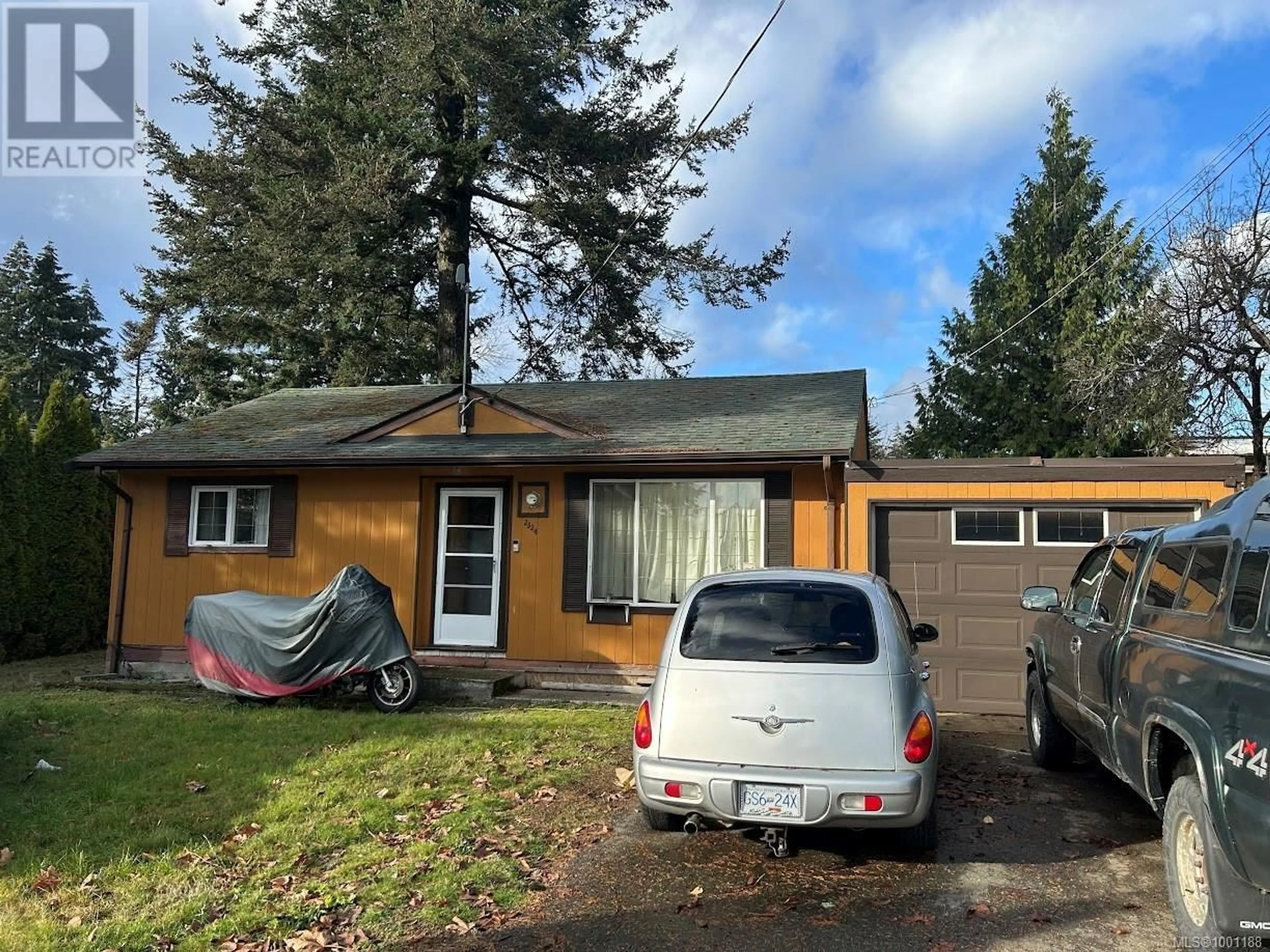 Home with vinyl exterior material, street for 2324 WHITNEY ROAD, Nanaimo British Columbia V9T3S9