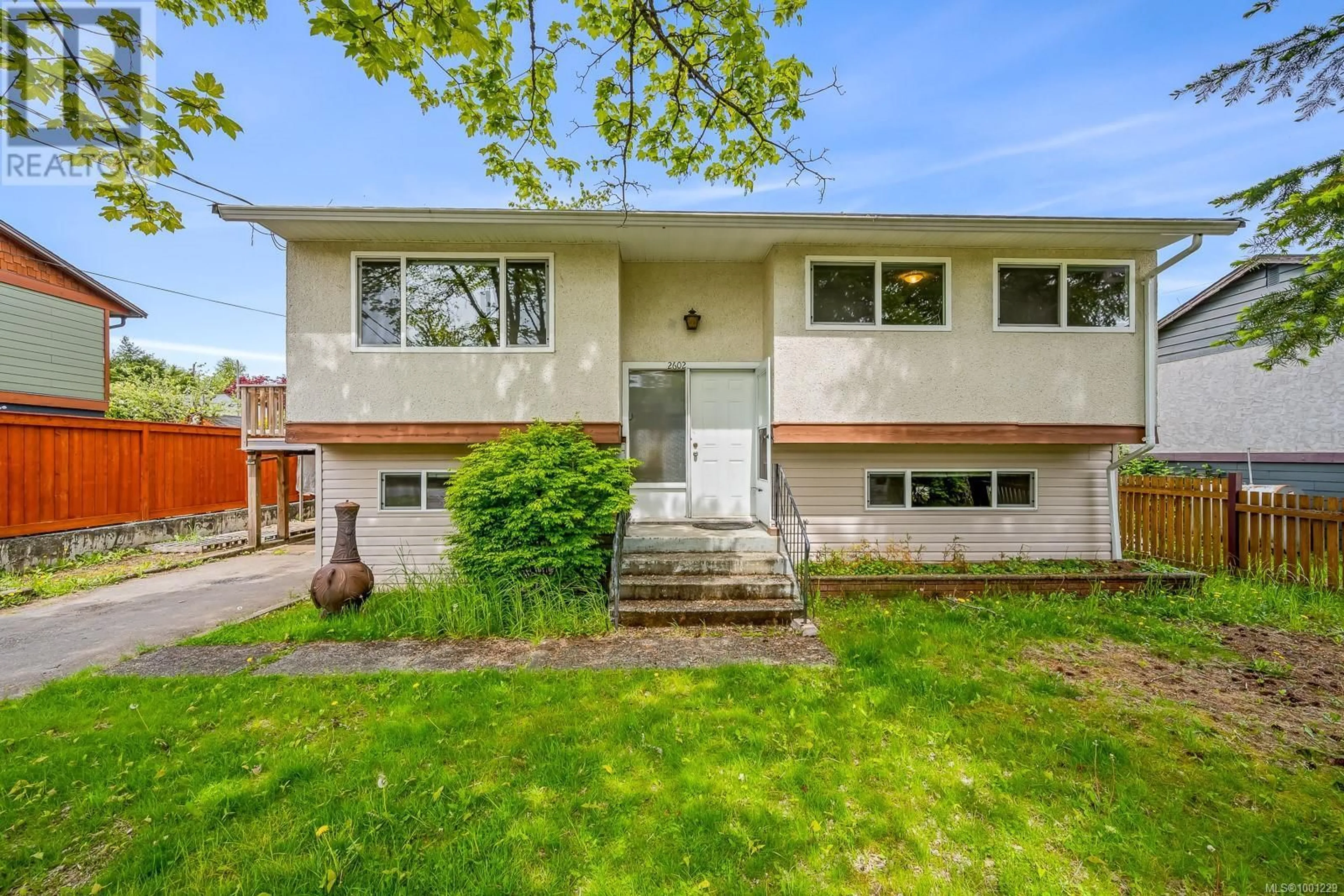 Home with vinyl exterior material, street for 2602 WINDERMERE AVENUE, Cumberland British Columbia V0R1S0
