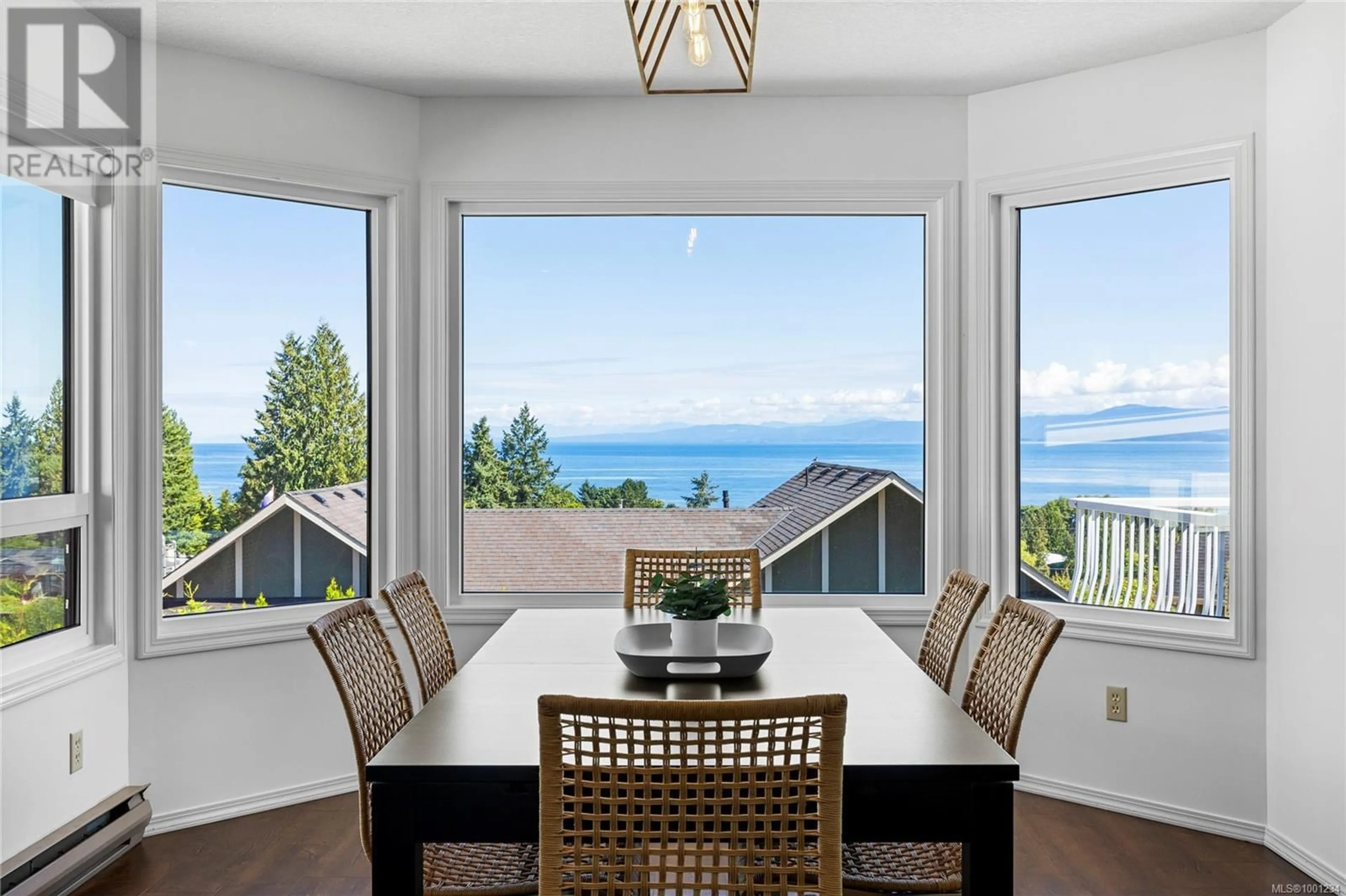 Dining room, unknown for 187 SUNNINGDALE ROAD WEST, Qualicum Beach British Columbia V9K1K7