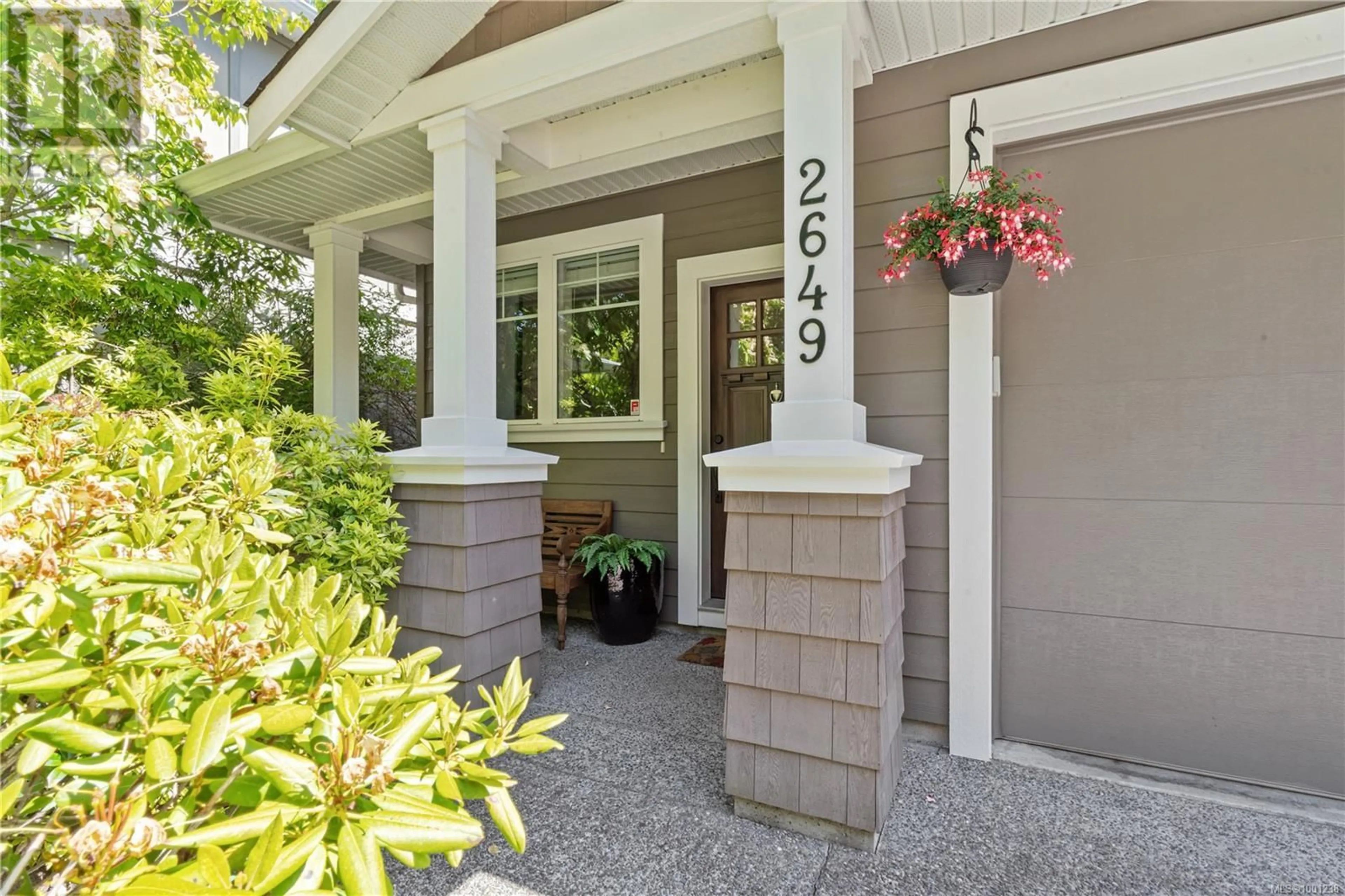 Indoor entryway for 2649 TRAVERSE TERRACE, Langford British Columbia V9B0N9