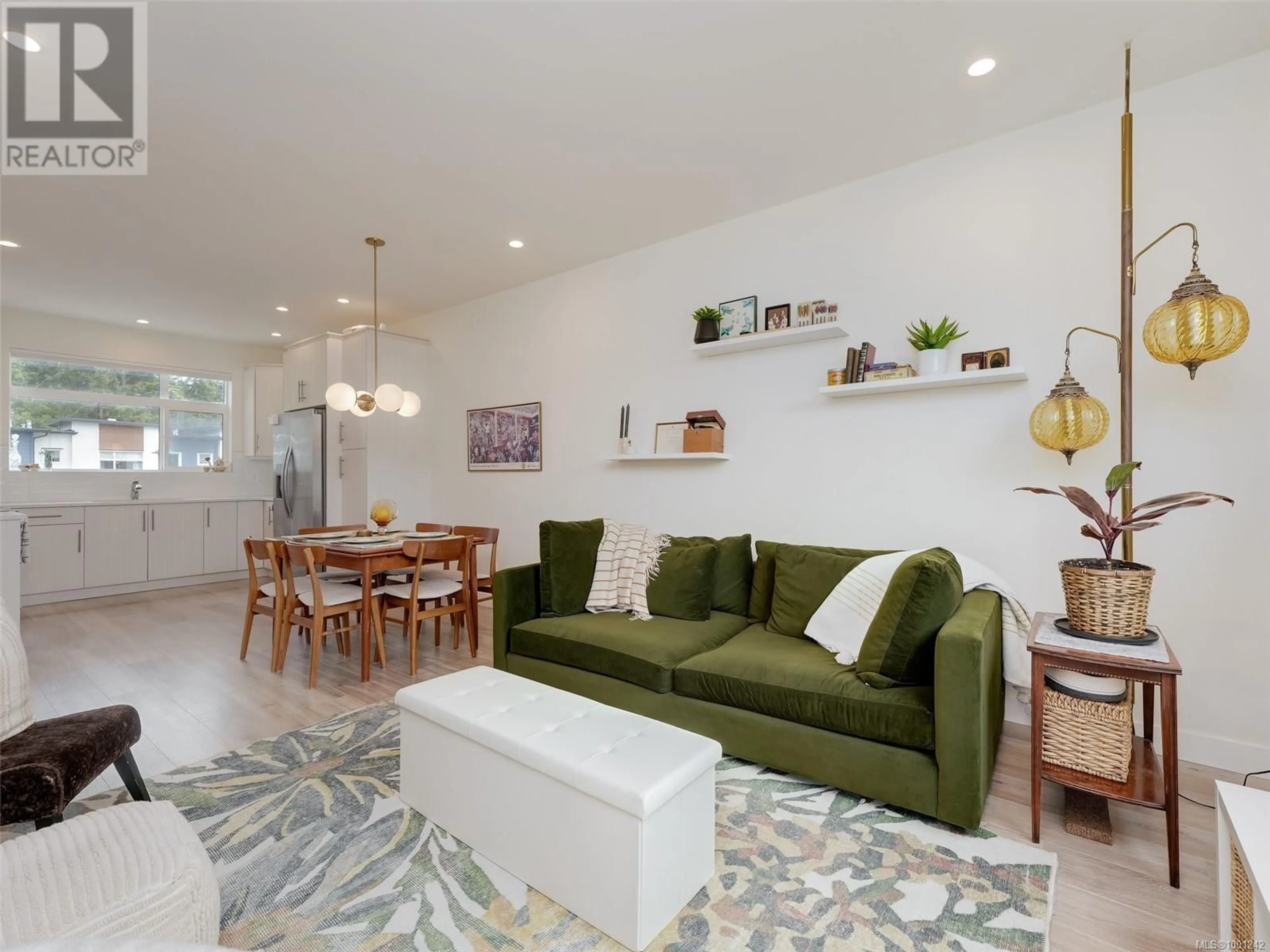 Living room with furniture, unknown for 102 - 3559 VISION WAY, Langford British Columbia V9C0C4
