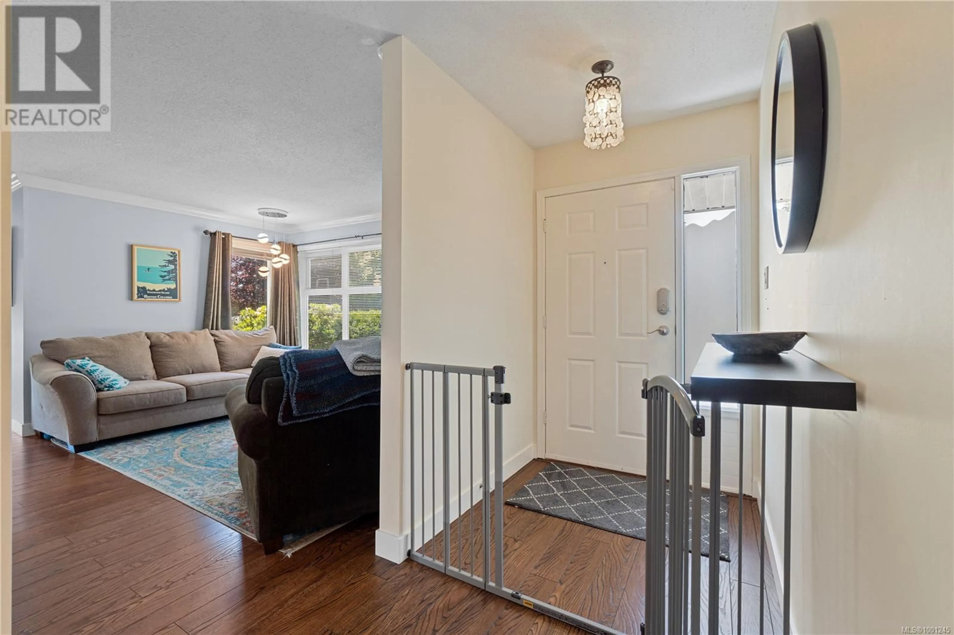 Indoor entryway for 667 TAMARACK DRIVE, Qualicum Beach British Columbia V9K1A8