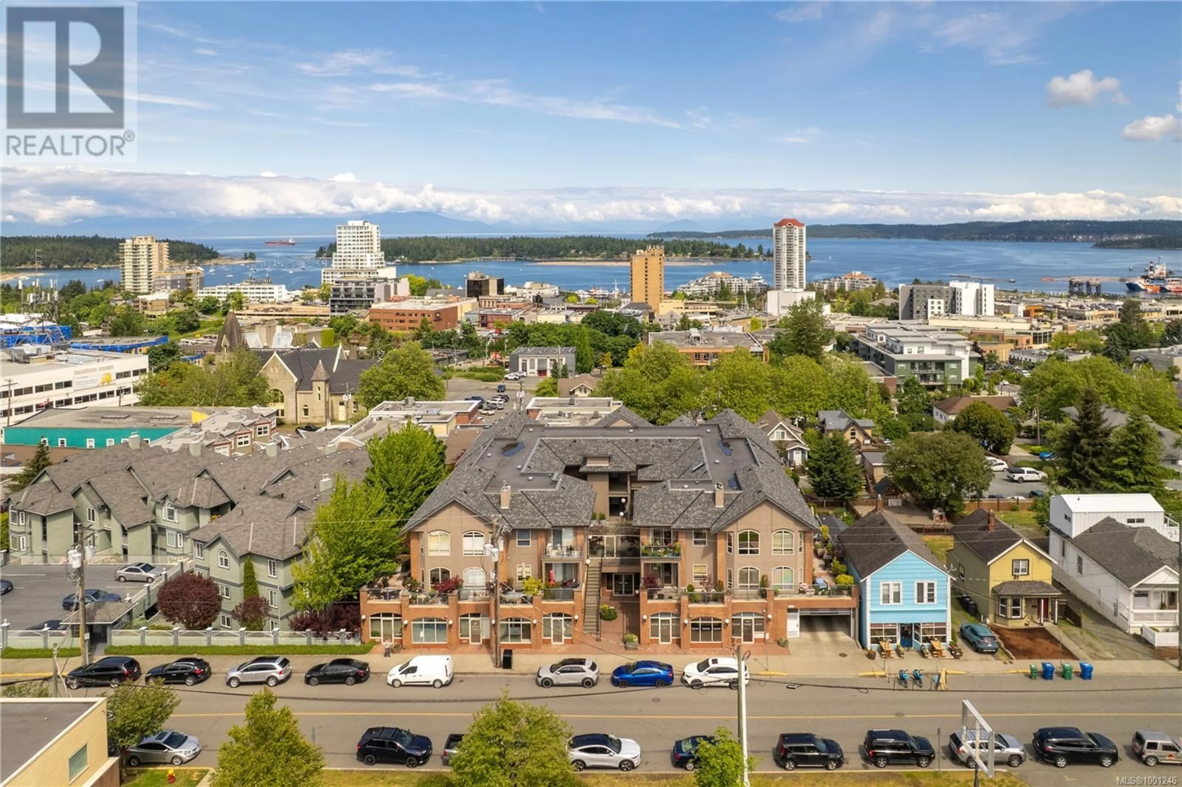A pic from outside/outdoor area/front of a property/back of a property/a pic from drone, unknown for 306 - 360 SELBY STREET, Nanaimo British Columbia V9R2R5