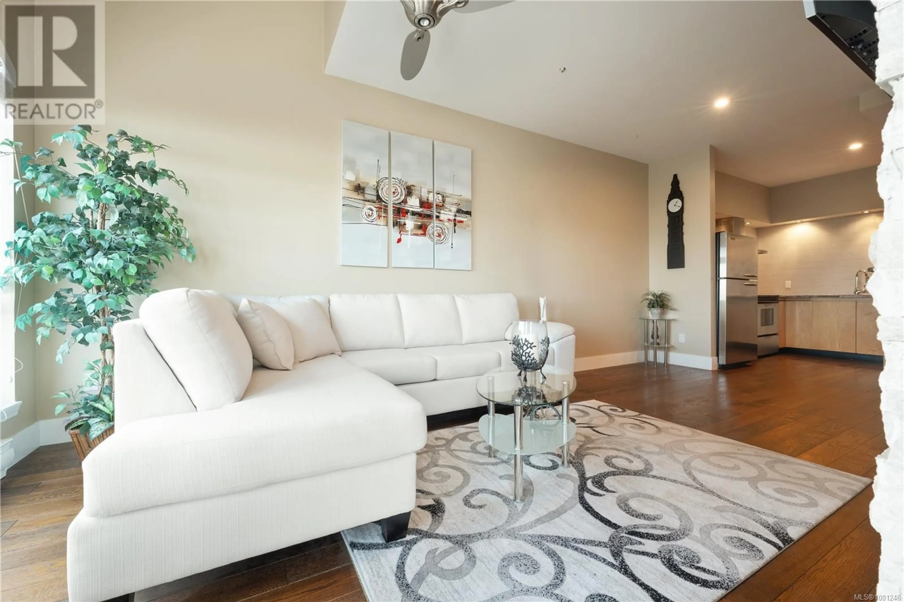 Living room with furniture, unknown for 306 - 360 SELBY STREET, Nanaimo British Columbia V9R2R5