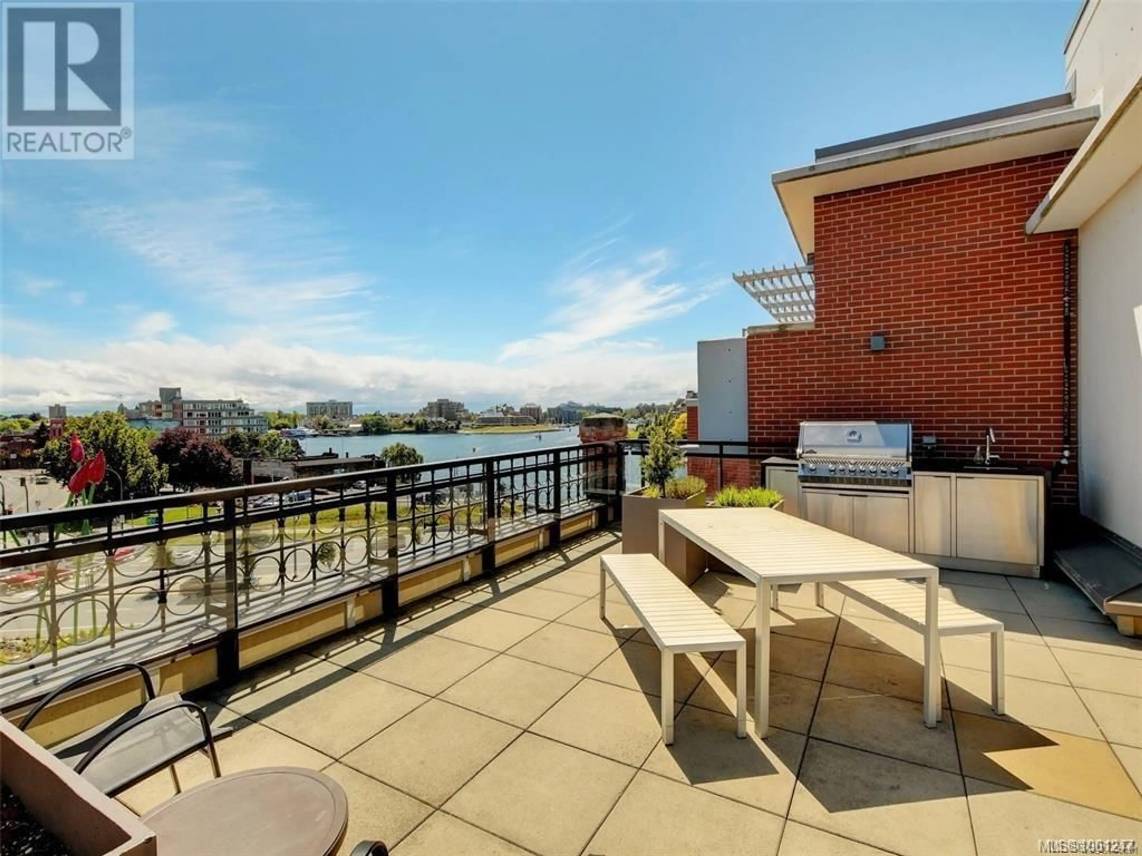Patio, water/lake/river/ocean view for 320 - 1610 STORE STREET, Victoria British Columbia V8W0E3