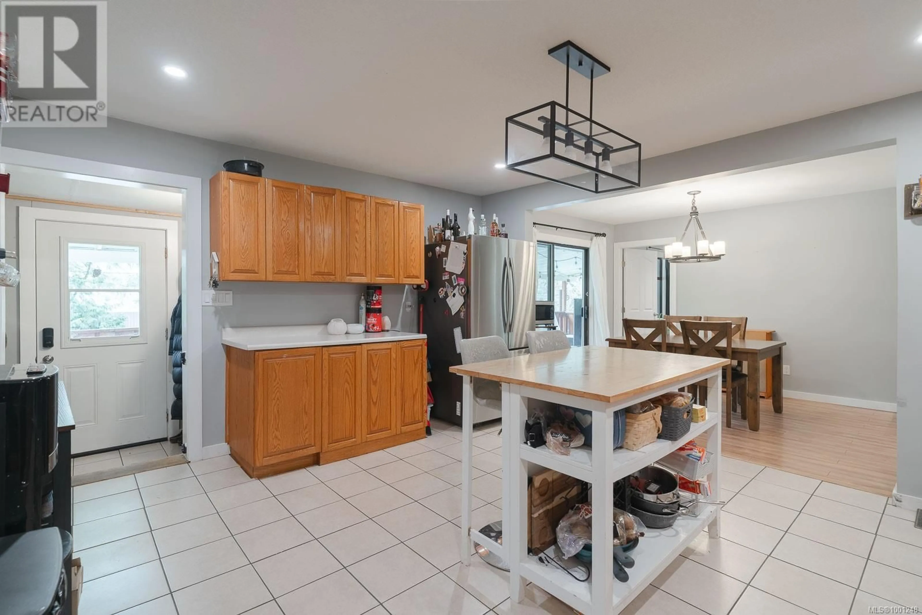 Open concept kitchen, ceramic/tile floor for 6629 BEAVER CREEK ROAD, Port Alberni British Columbia V9Y8L6