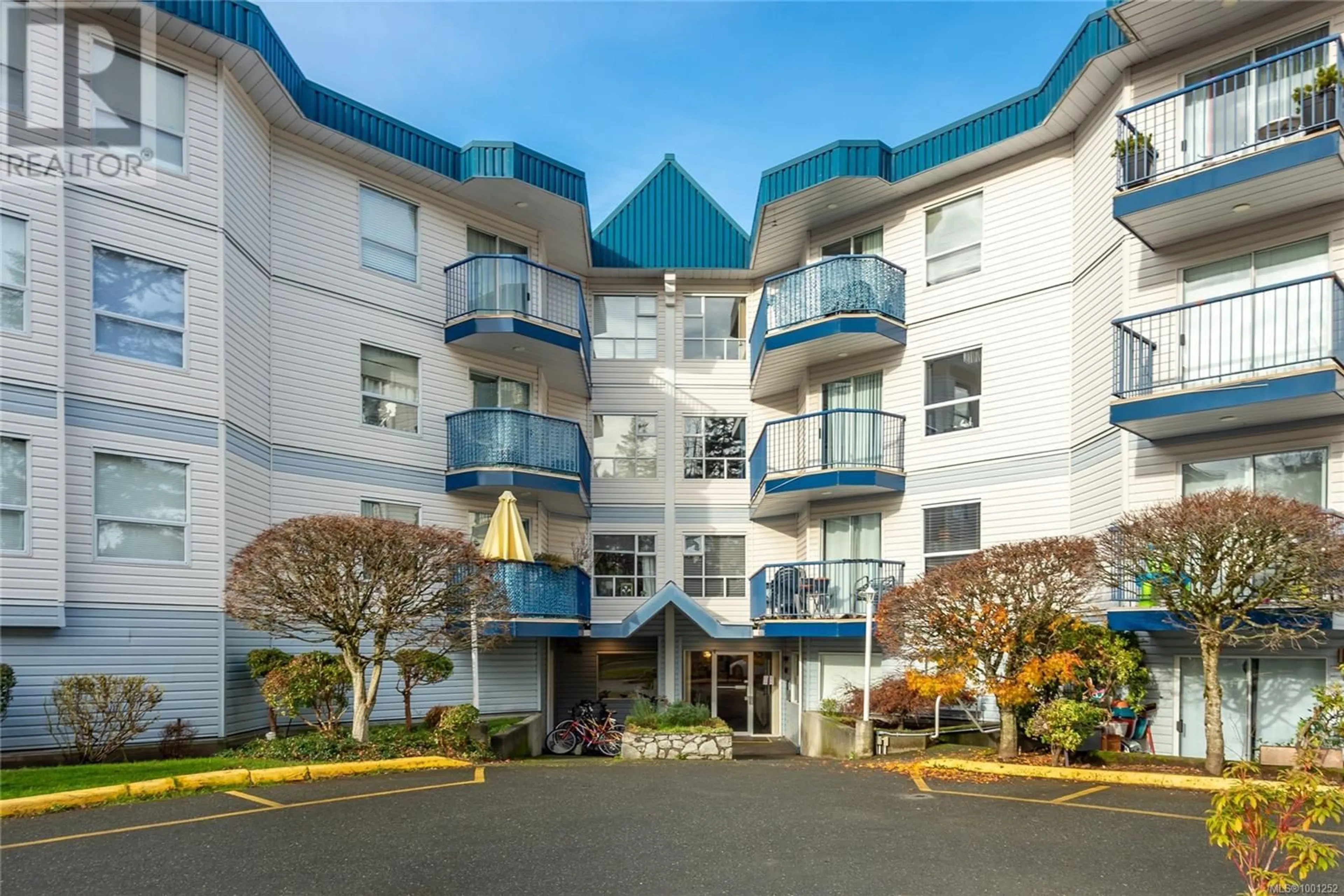 Indoor foyer for 311 - 200 BACK ROAD, Courtenay British Columbia V9N3W6