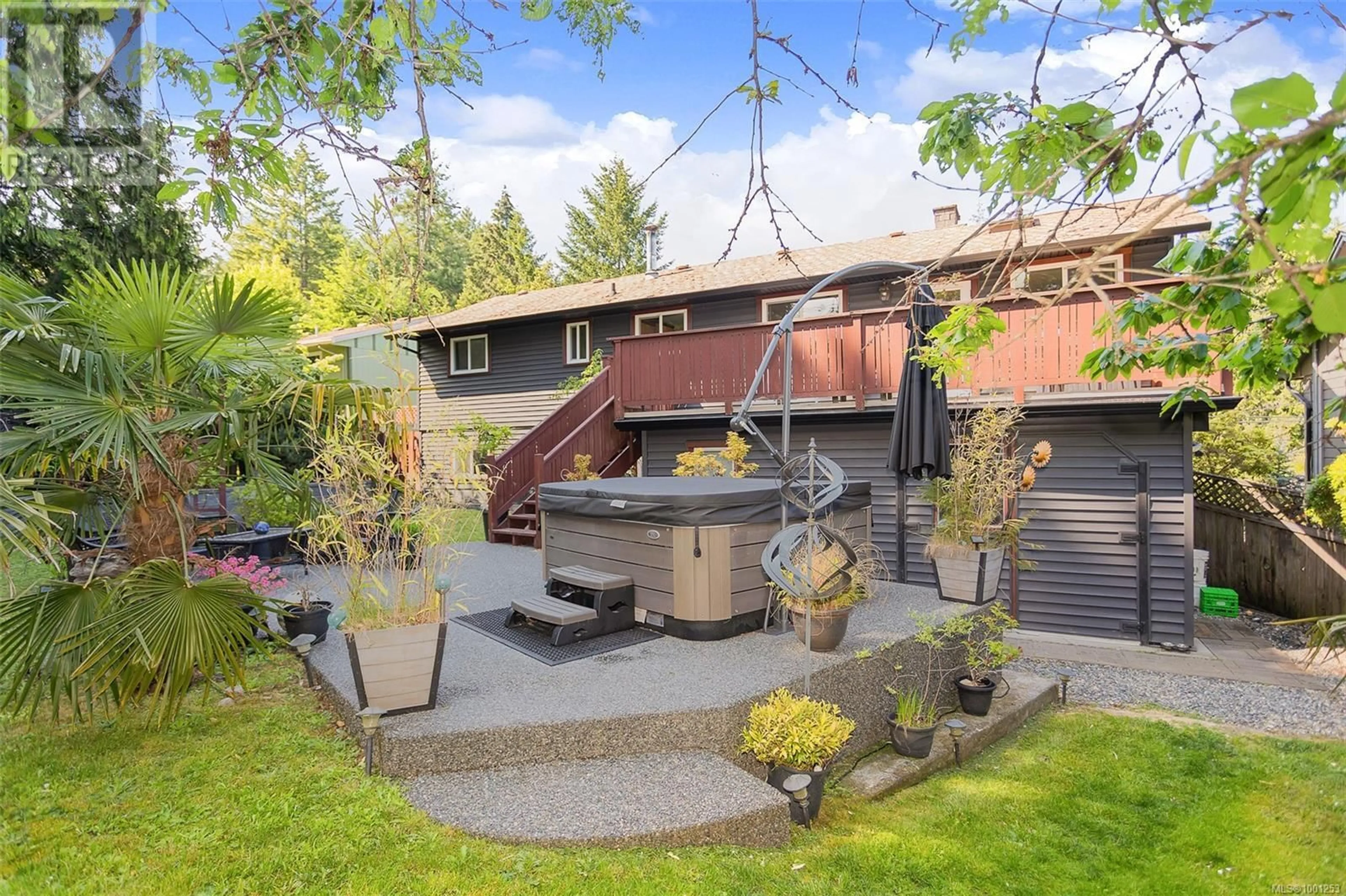 Patio, unknown for 621 SEVENTH STREET, Nanaimo British Columbia V9R5M7