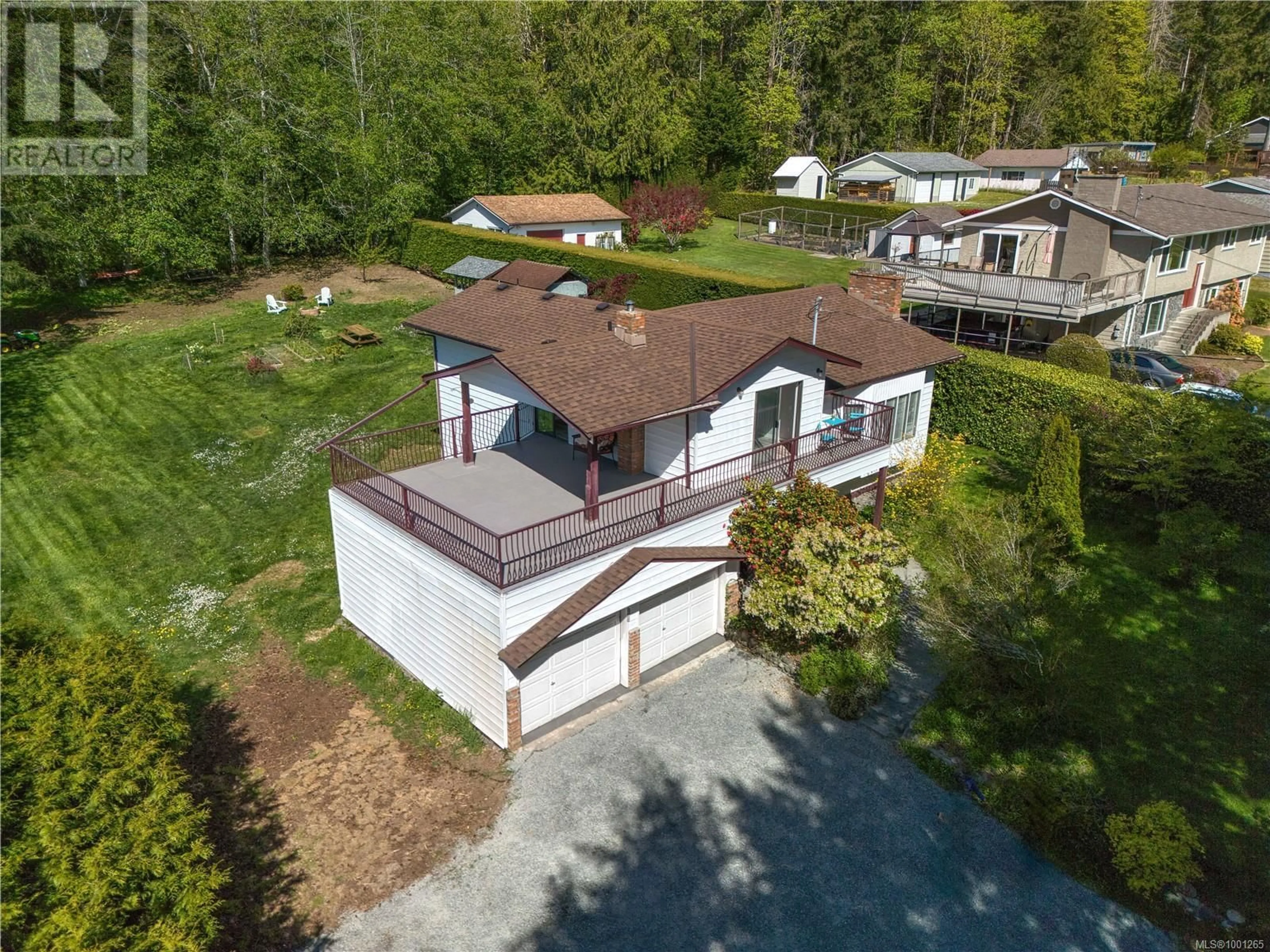 A pic from outside/outdoor area/front of a property/back of a property/a pic from drone, unknown for 1925 CINNABAR DRIVE, Nanaimo British Columbia V9X1C3