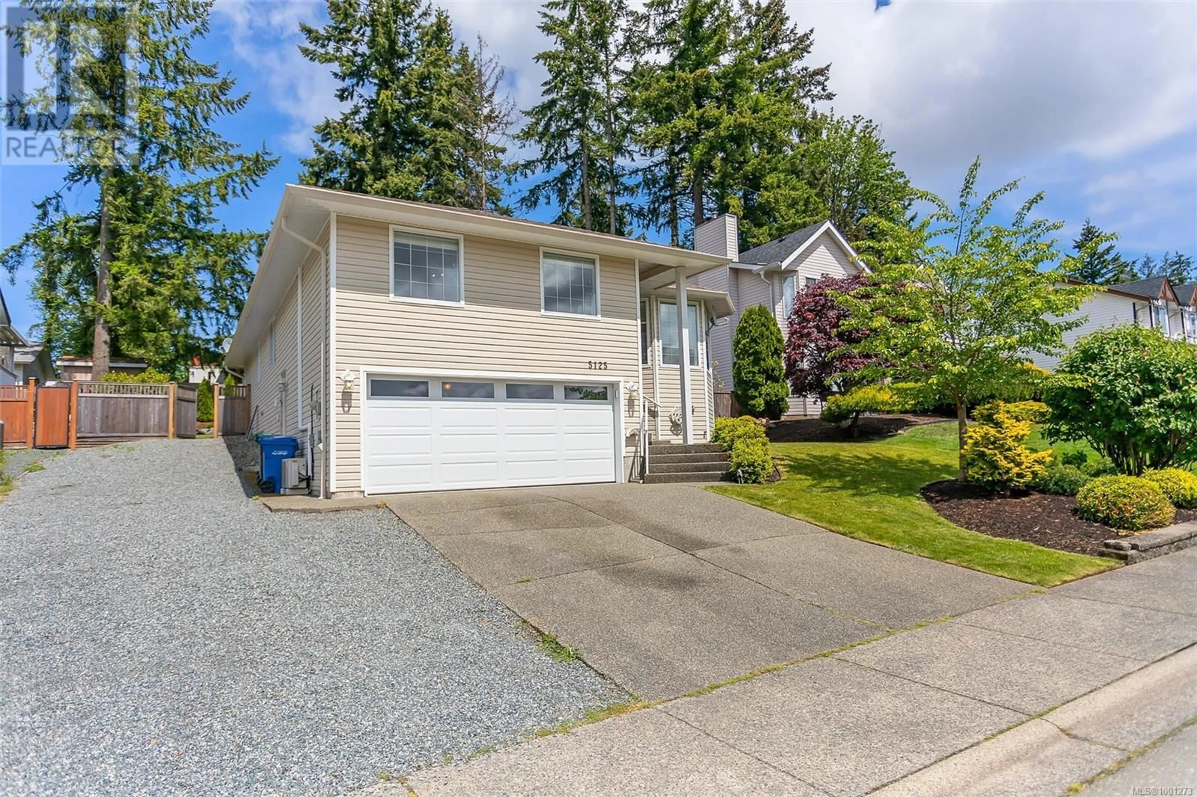 Home with vinyl exterior material, street for 5125 CAROL PLACE, Nanaimo British Columbia V9T5Z3