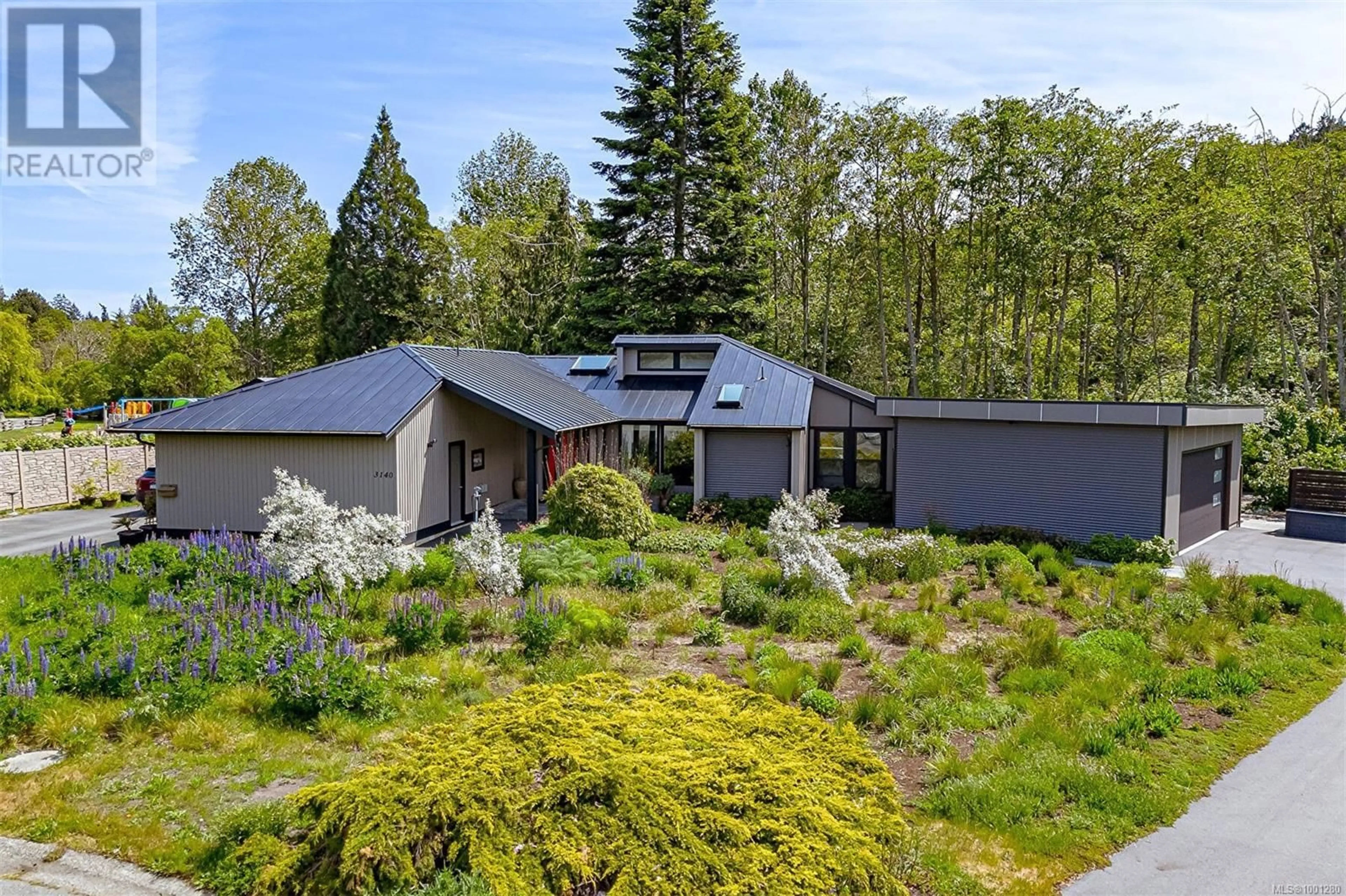 A pic from outside/outdoor area/front of a property/back of a property/a pic from drone, unknown for 3140 FLANNAGAN PLACE, Colwood British Columbia V9B5K7