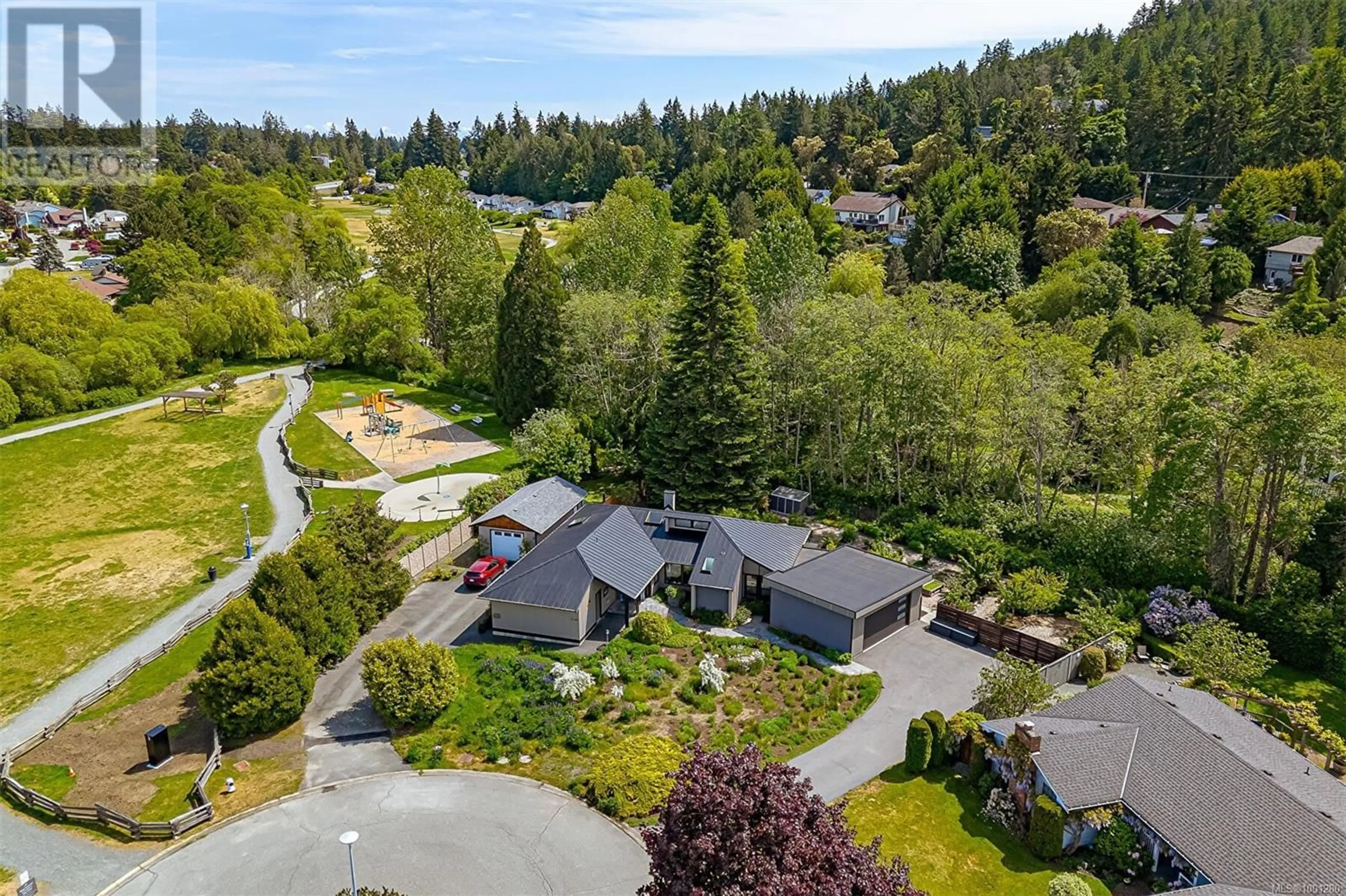 A pic from outside/outdoor area/front of a property/back of a property/a pic from drone, unknown for 3140 FLANNAGAN PLACE, Colwood British Columbia V9B5K7