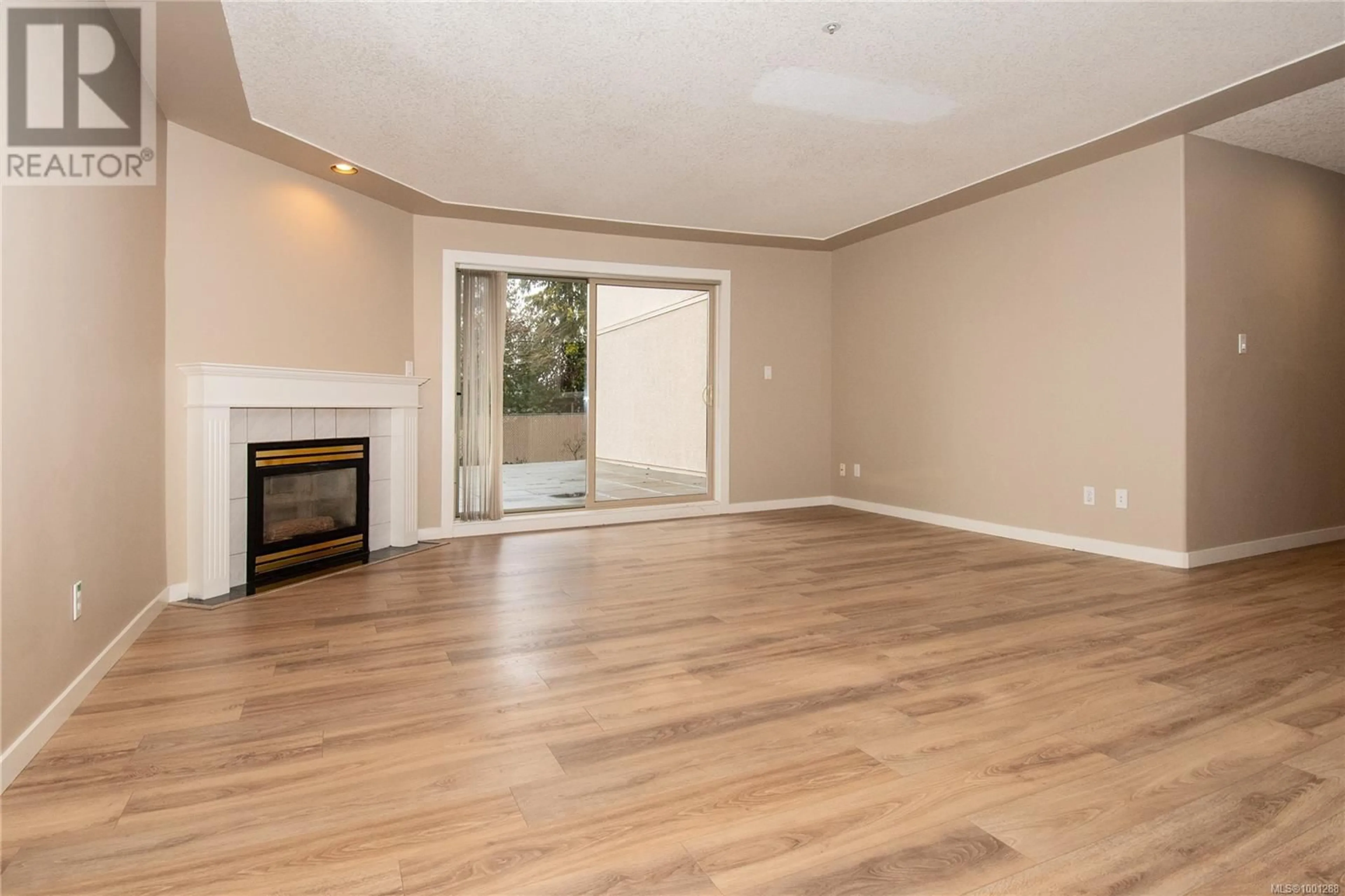 A pic of a room for 103 - 335 HIRST AVENUE WEST, Parksville British Columbia V9P1K4