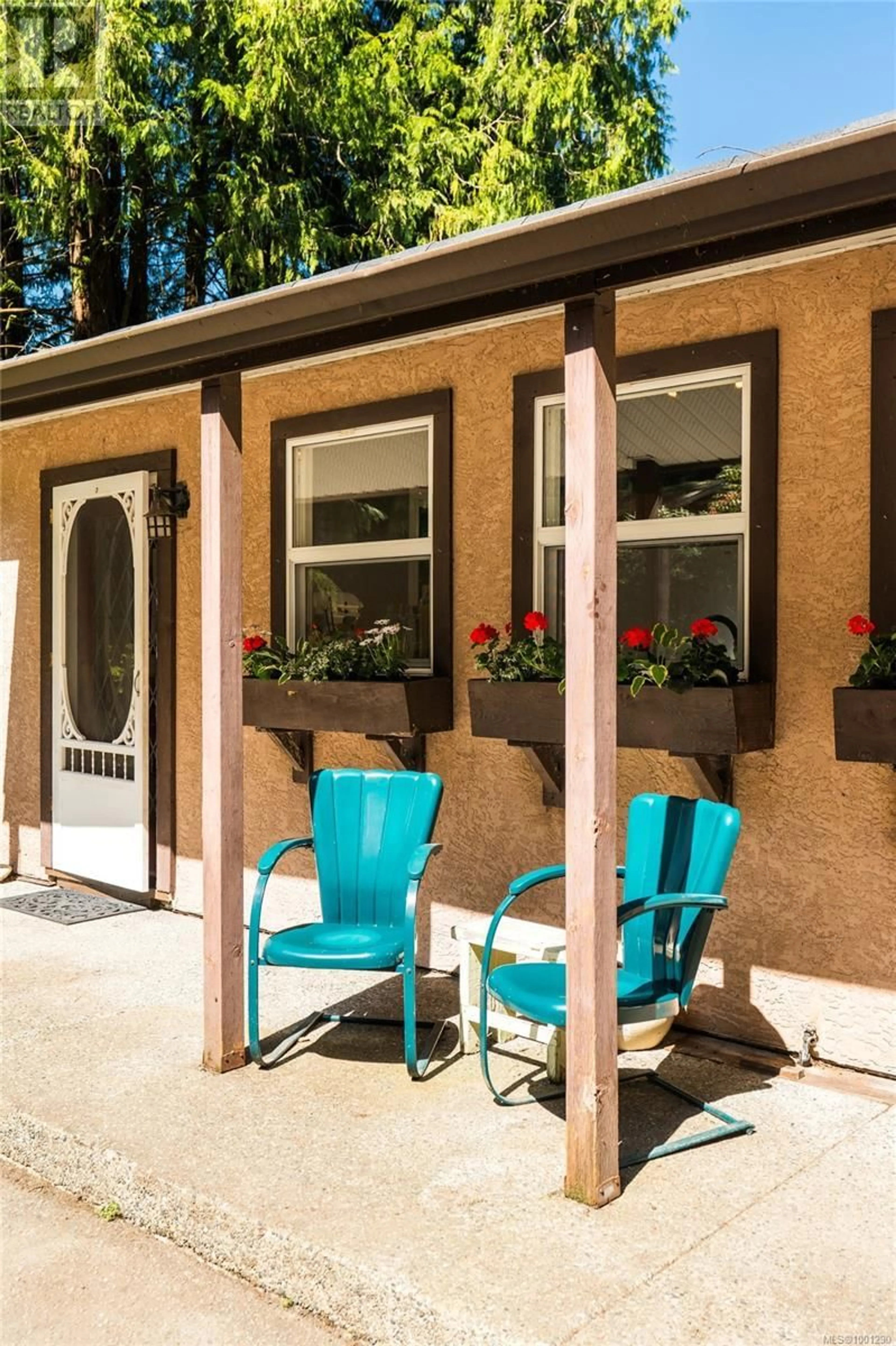 Patio, street for 2576 MILL BAY ROAD, Mill Bay British Columbia V8H1C9