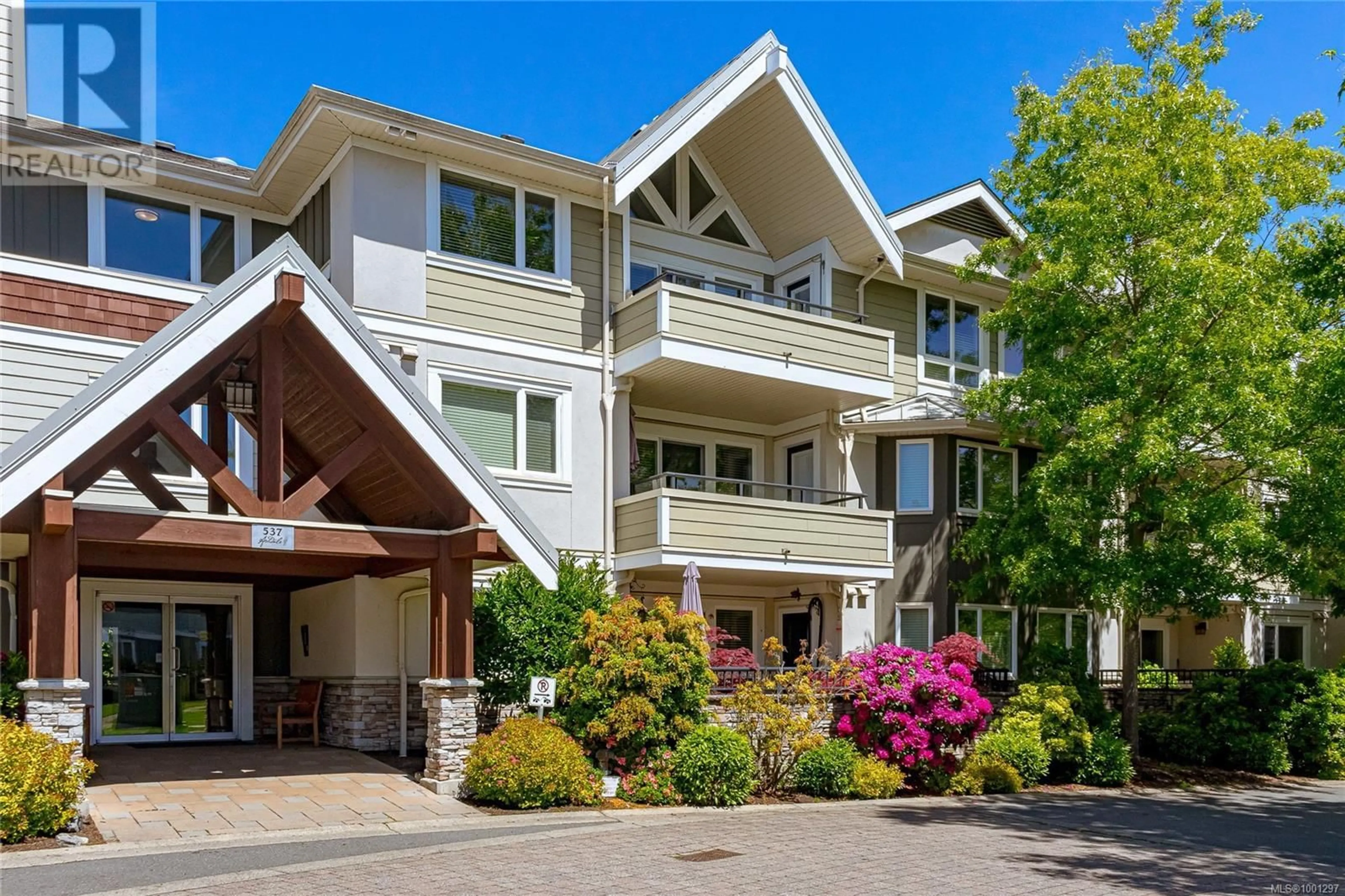 Unknown for 106 - 537 HEATHERDALE LANE, Saanich British Columbia V8Z0A4