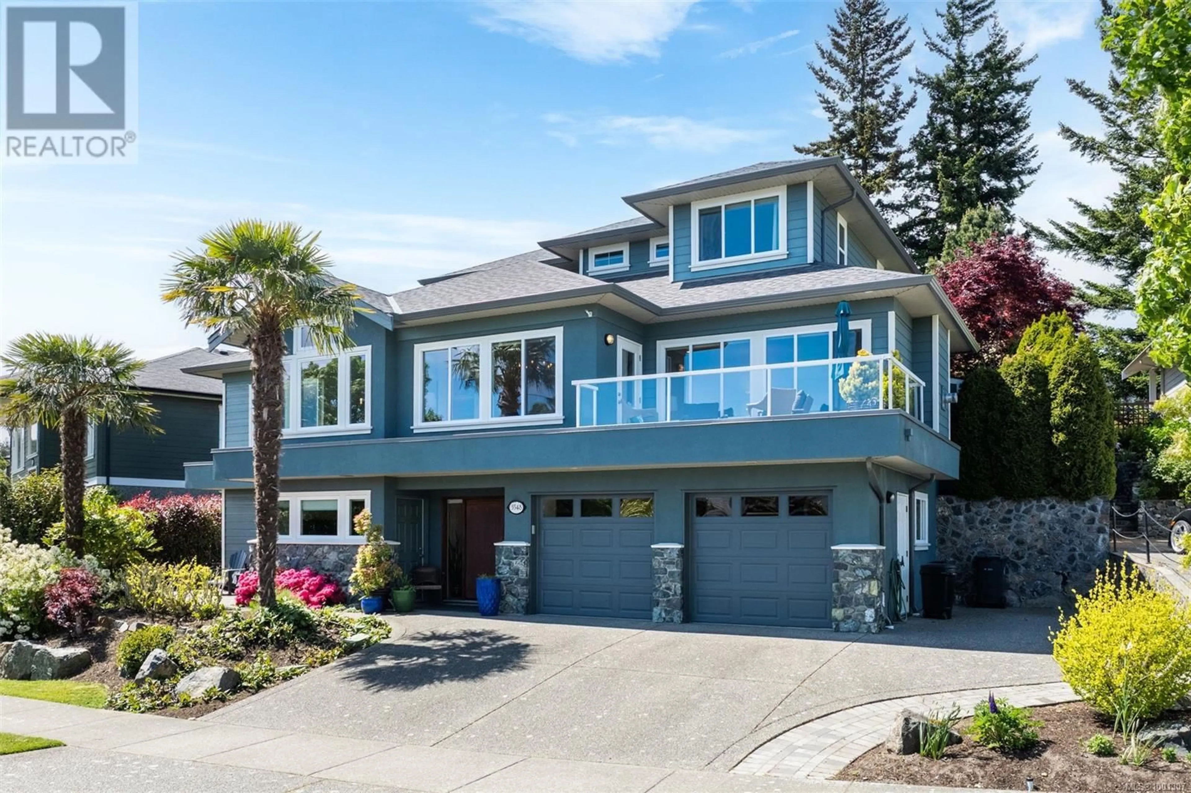 Home with vinyl exterior material, street for 3548 PROMENADE CRESCENT, Colwood British Columbia V9C4L2
