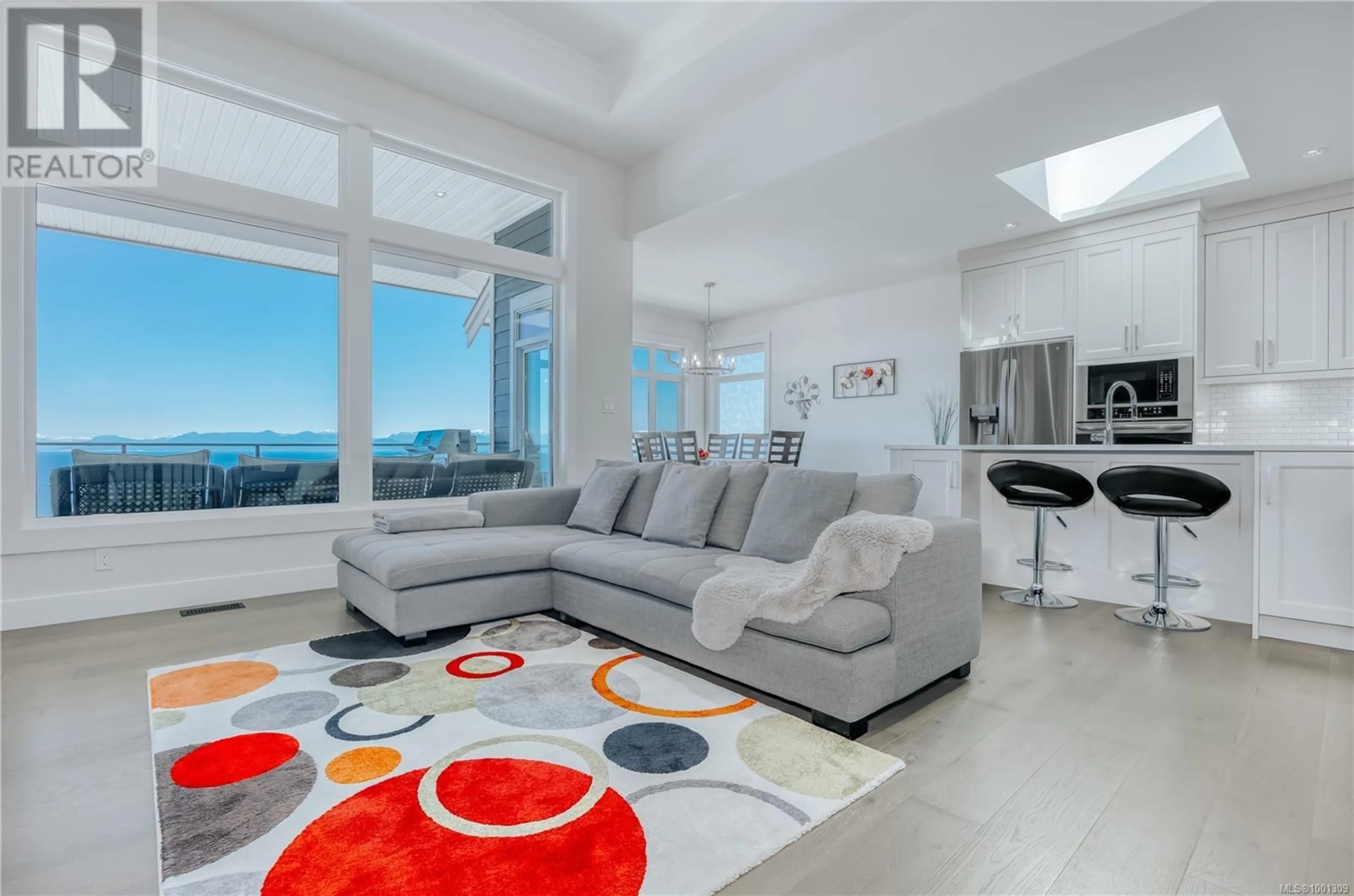 Living room with furniture, unknown for 138 ROYAL PACIFIC WAY, Nanaimo British Columbia V9T0B9