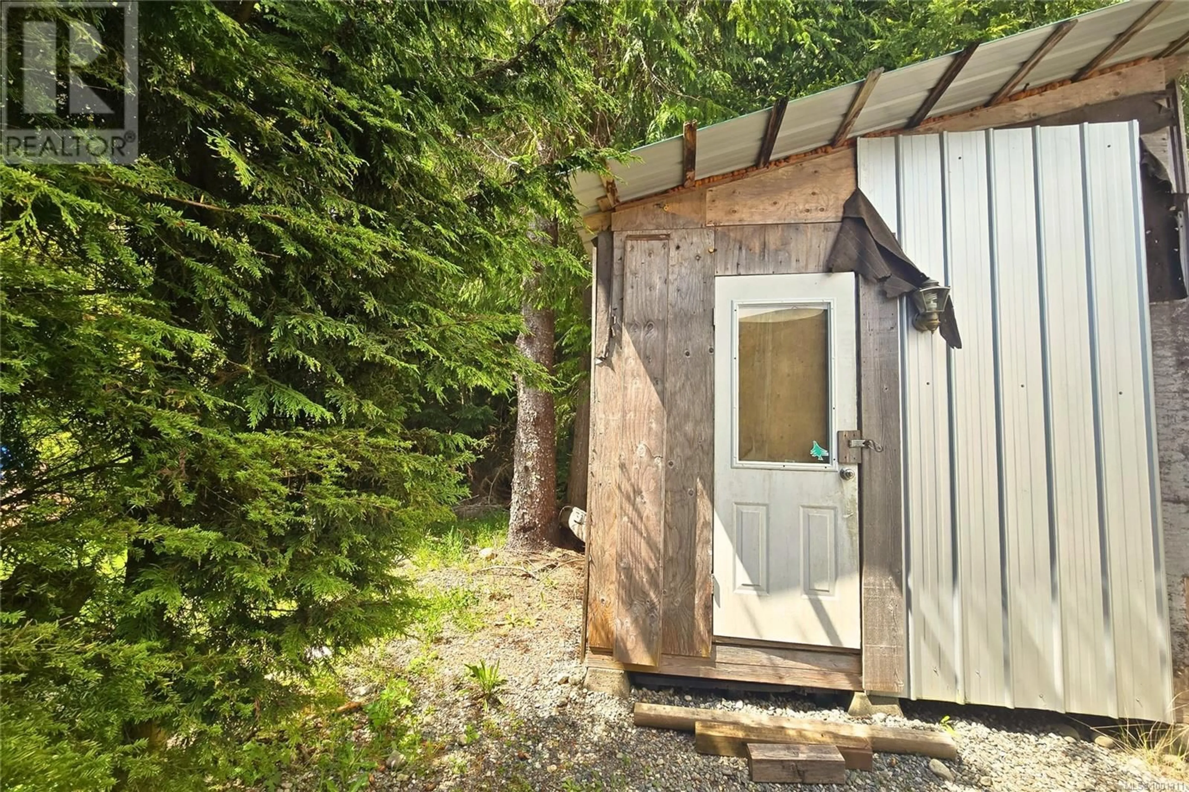 Shed for 1 - 2370 PACIFIC RIM HIGHWAY, Port Albion British Columbia V0R3A0