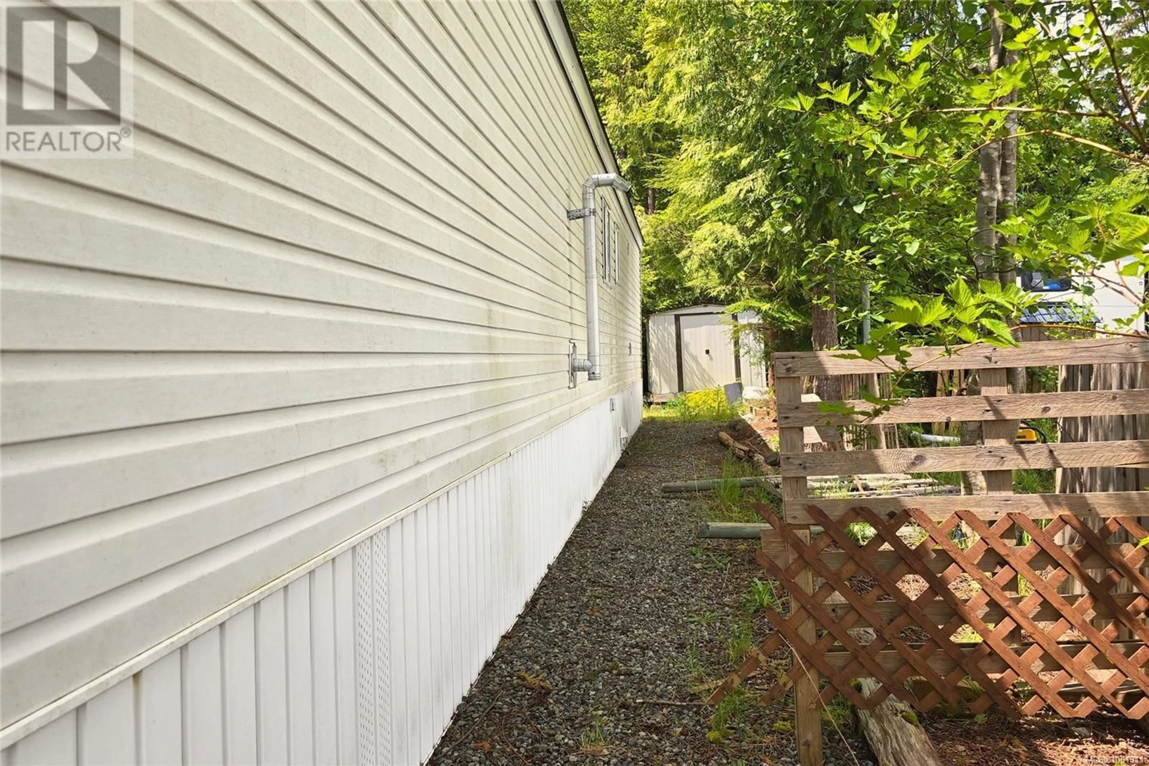 Patio, street for 1 - 2370 PACIFIC RIM HIGHWAY, Port Albion British Columbia V0R3A0