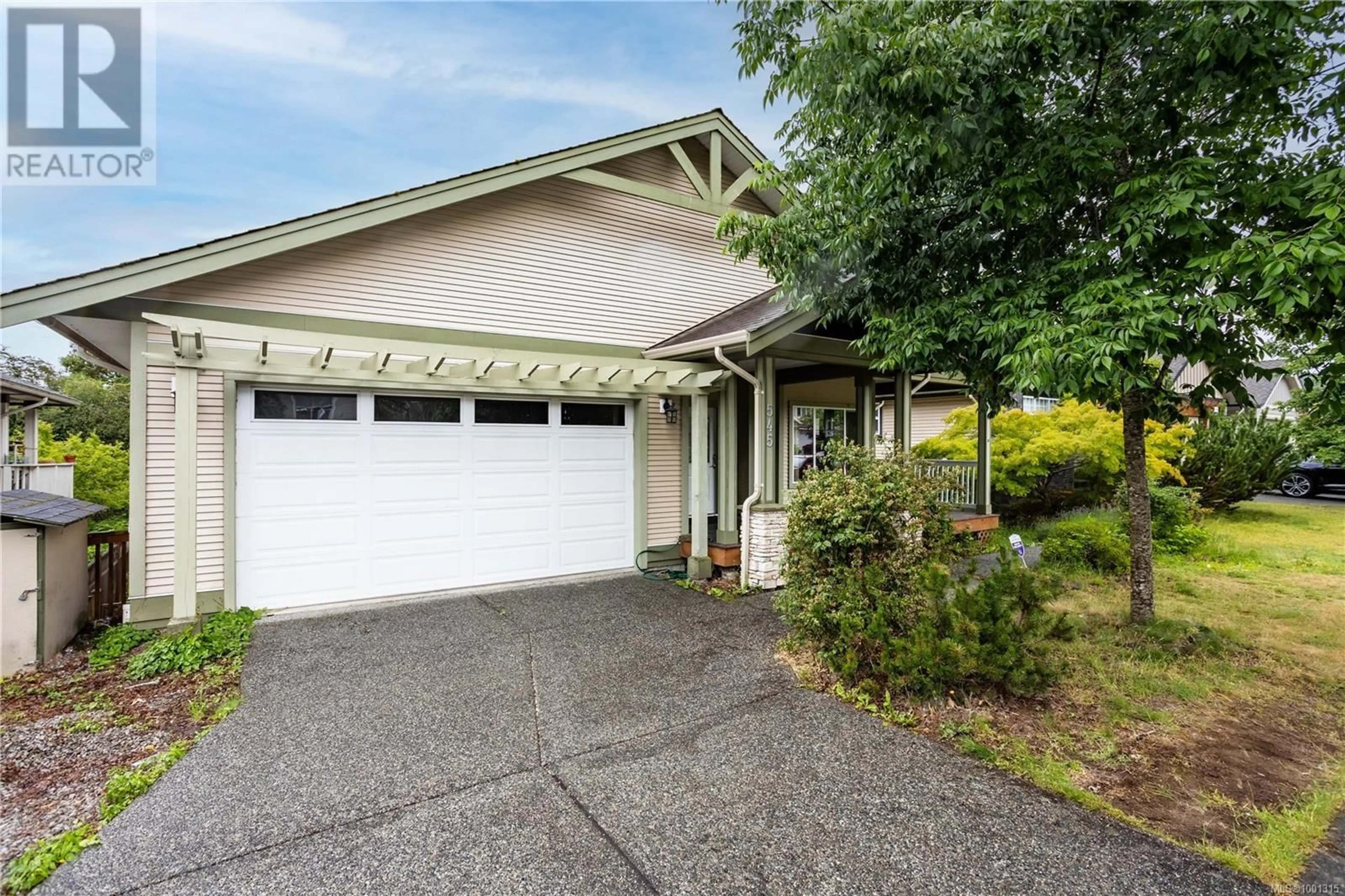 Home with vinyl exterior material, street for 545 POETS TRAIL DRIVE, Nanaimo British Columbia V9R7C4