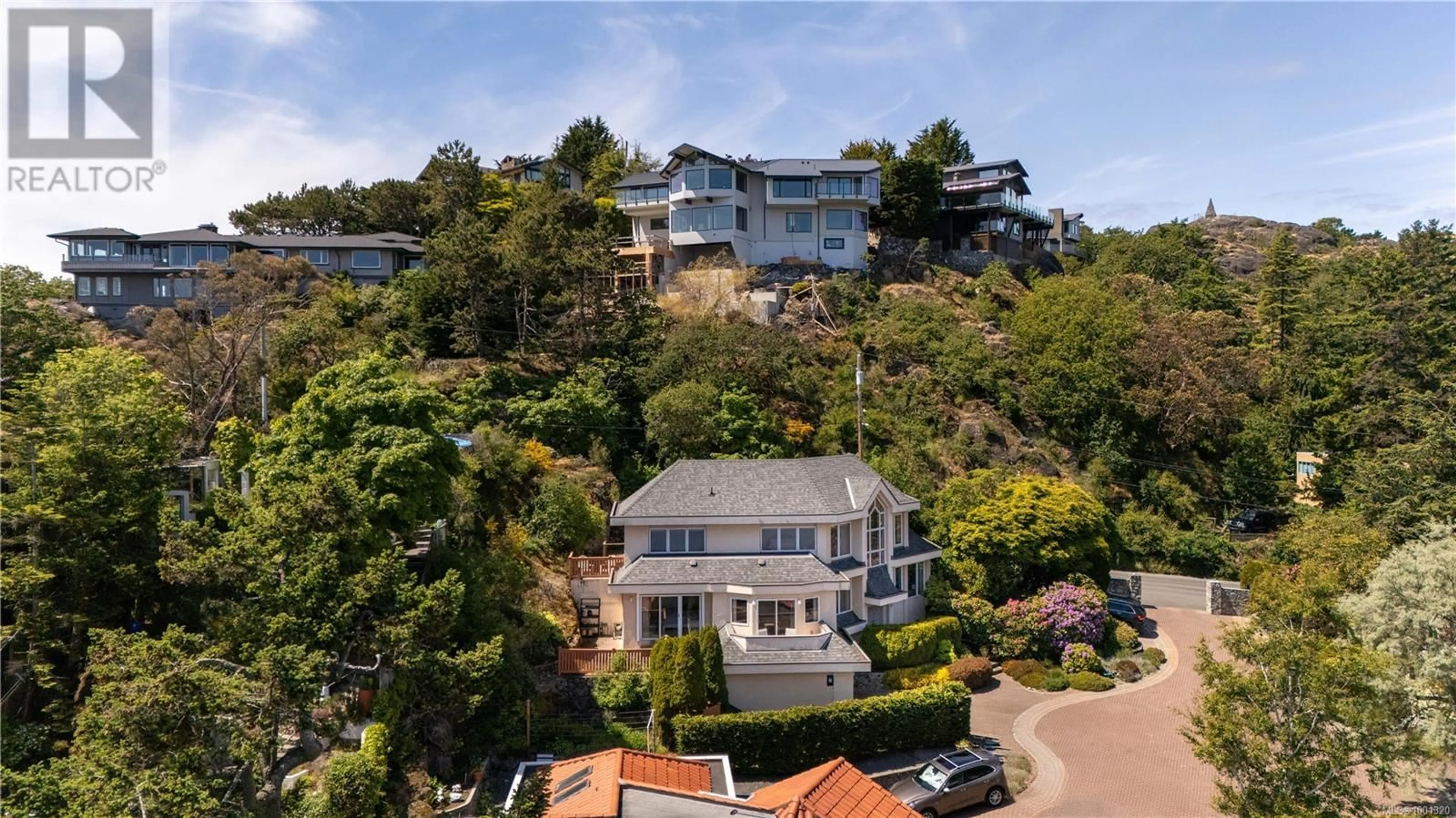 A pic from outside/outdoor area/front of a property/back of a property/a pic from drone, unknown for 335 KING GEORGE TERRACE, Oak Bay British Columbia V8S2J8