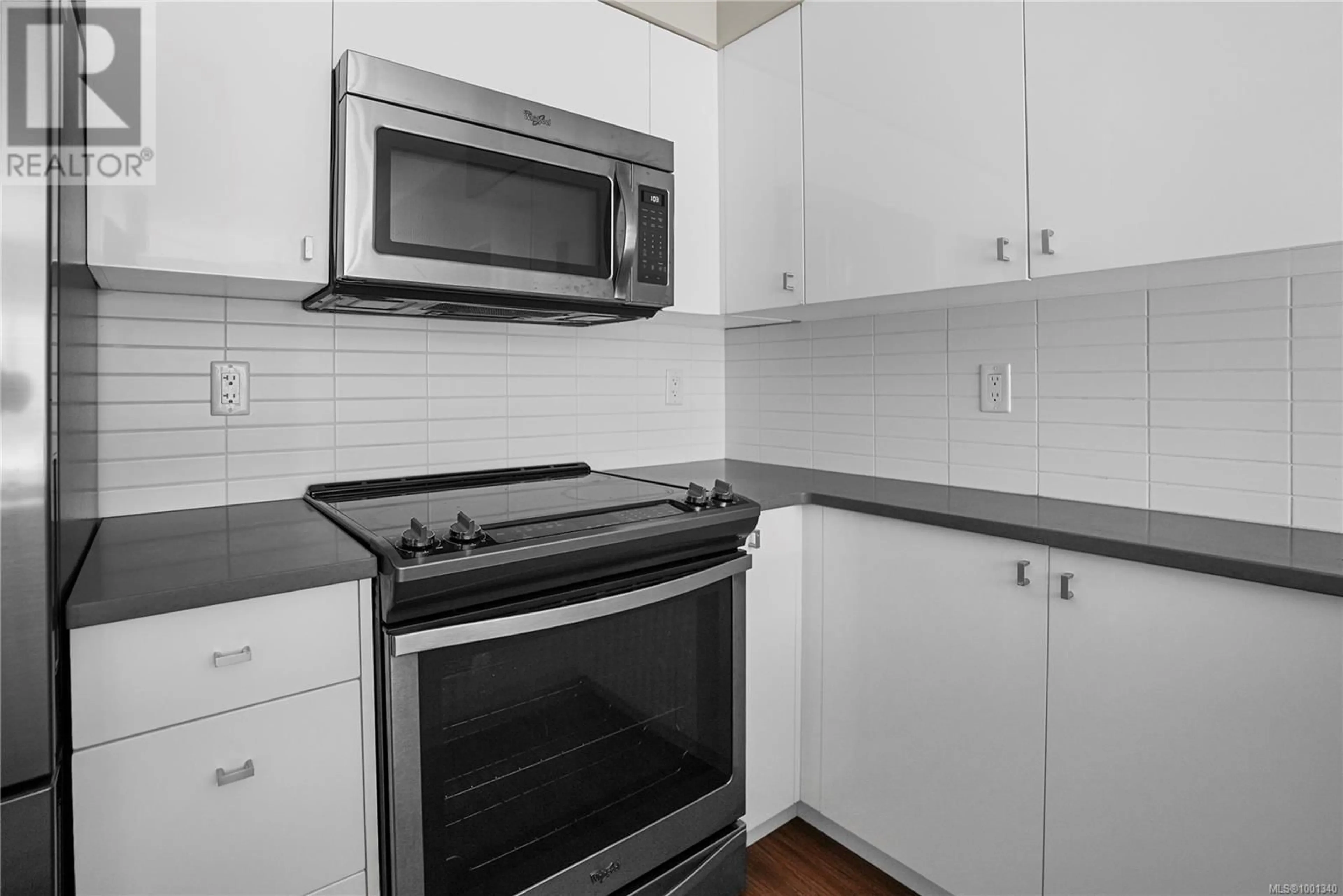 Standard kitchen, unknown for 205 - 785 TYEE ROAD, Victoria British Columbia V9A0G2