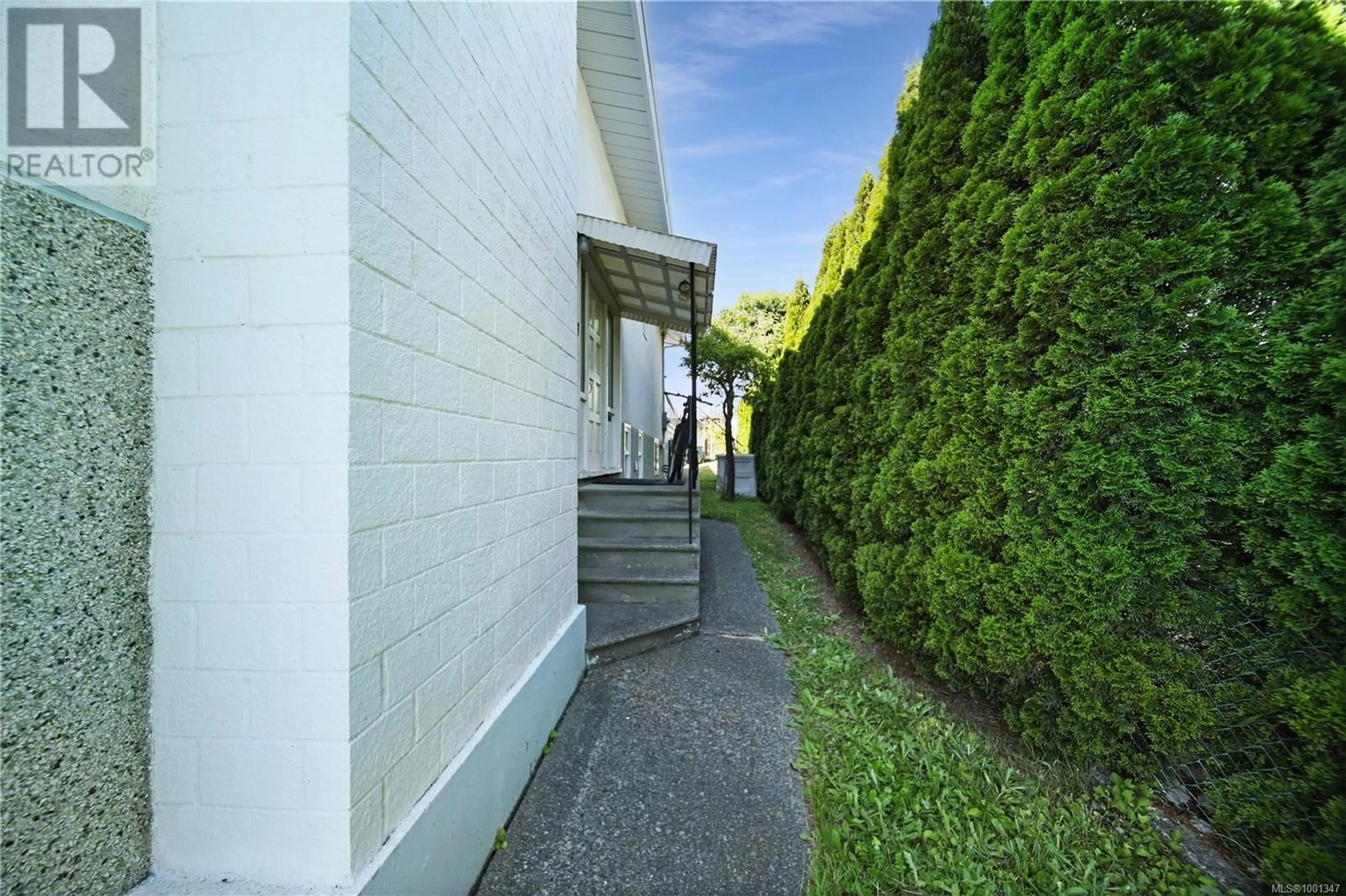 Patio, street for 4571 REDFORD STREET, Port Alberni British Columbia V9Y3P9