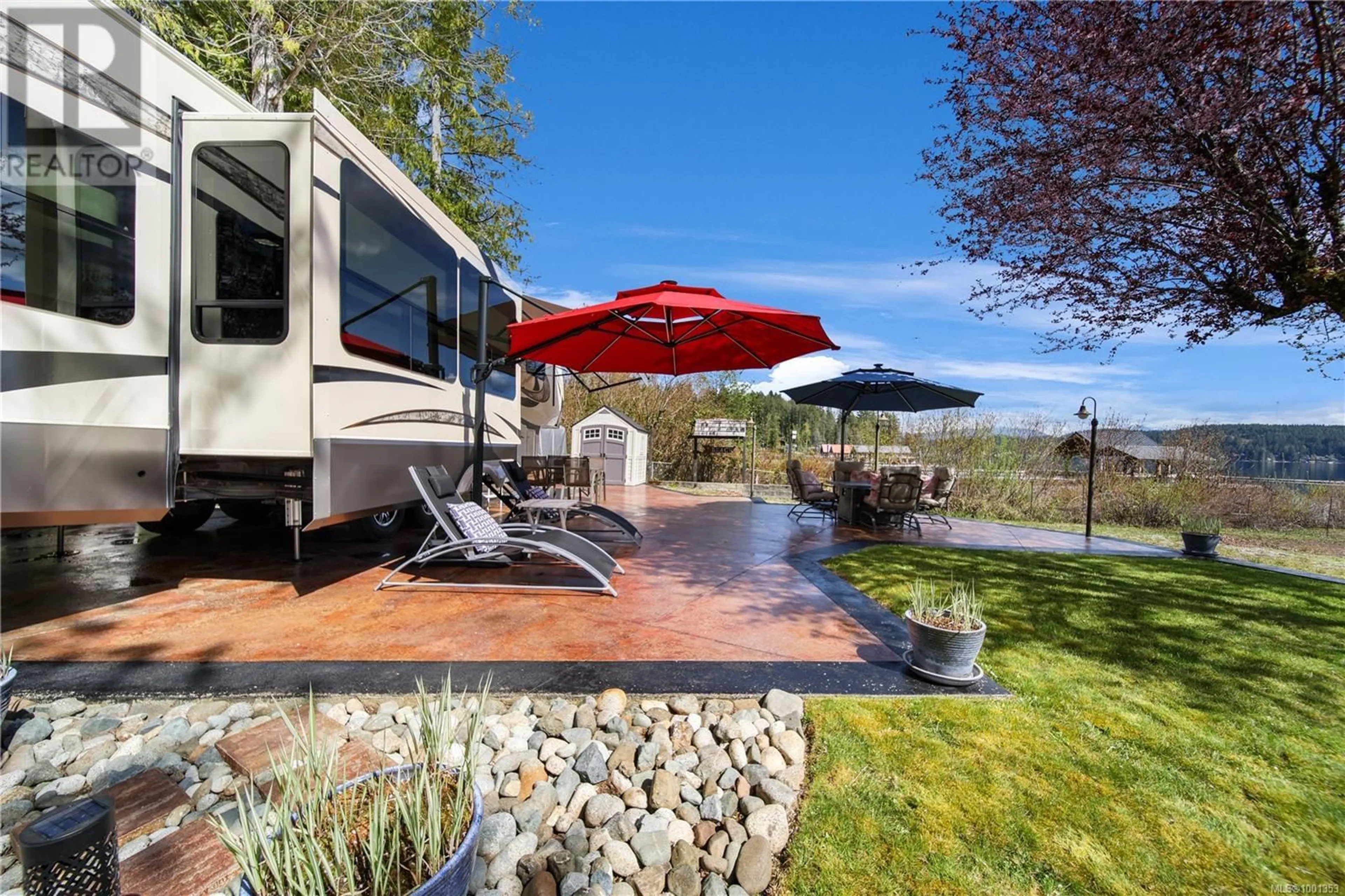 Patio, water/lake/river/ocean view for S7 - 10324 LAKESHORE ROAD, Port Alberni British Columbia V9Y8Z6