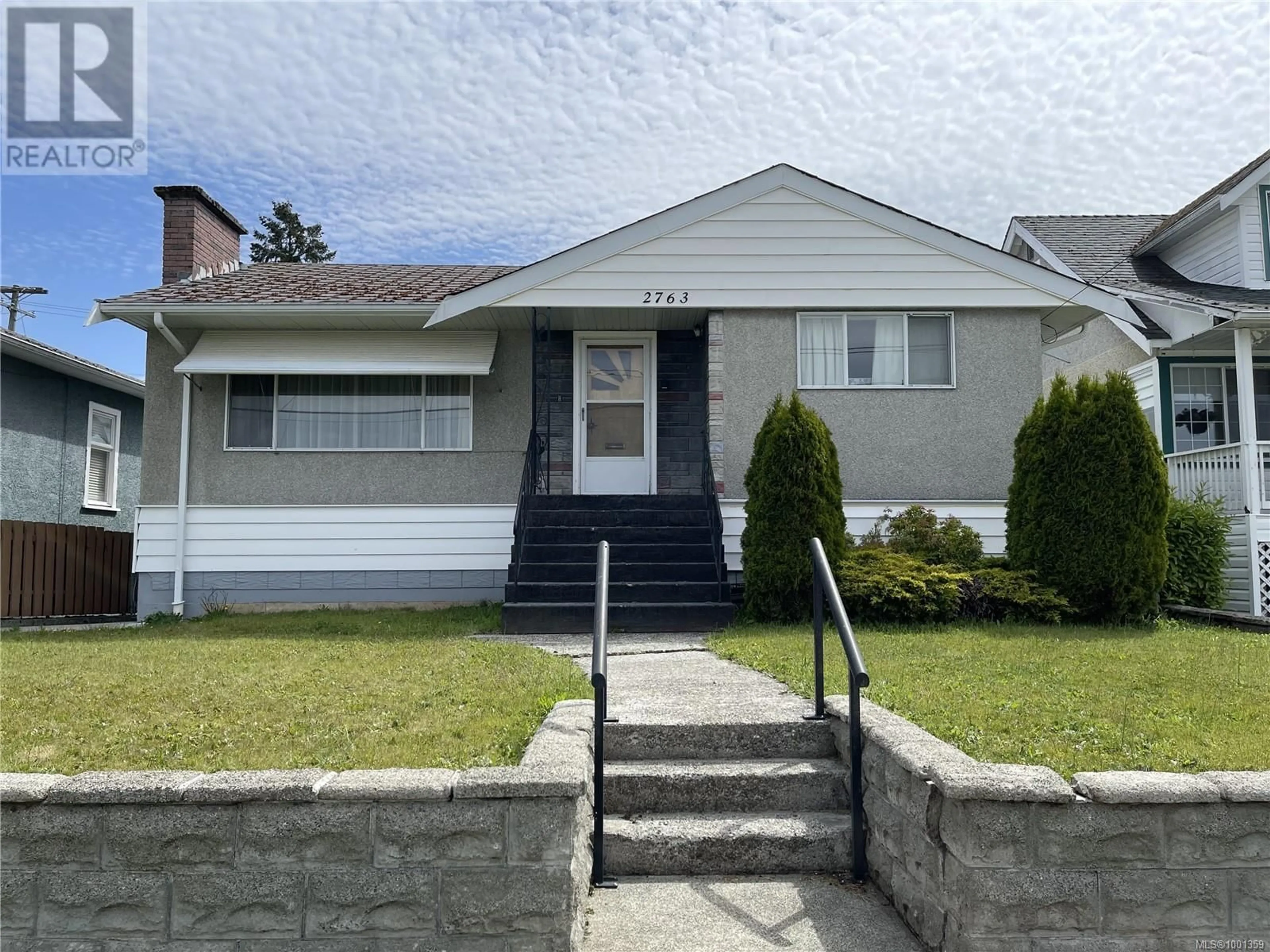 Home with vinyl exterior material, street for 2763 8TH AVENUE, Port Alberni British Columbia V9Y2L1