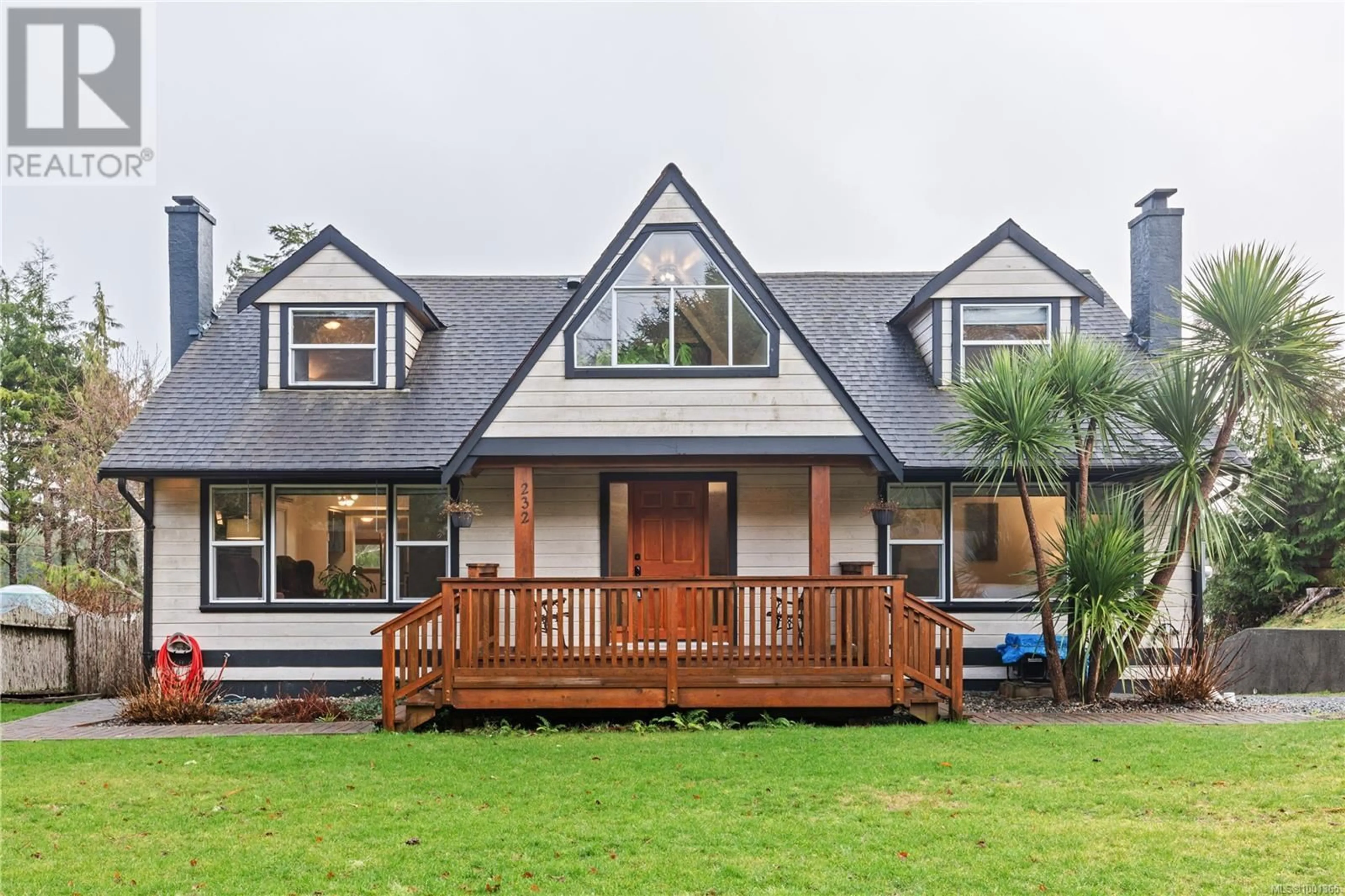 Home with vinyl exterior material, unknown for 232 ALBION CRESCENT, Ucluelet British Columbia V0R3A0