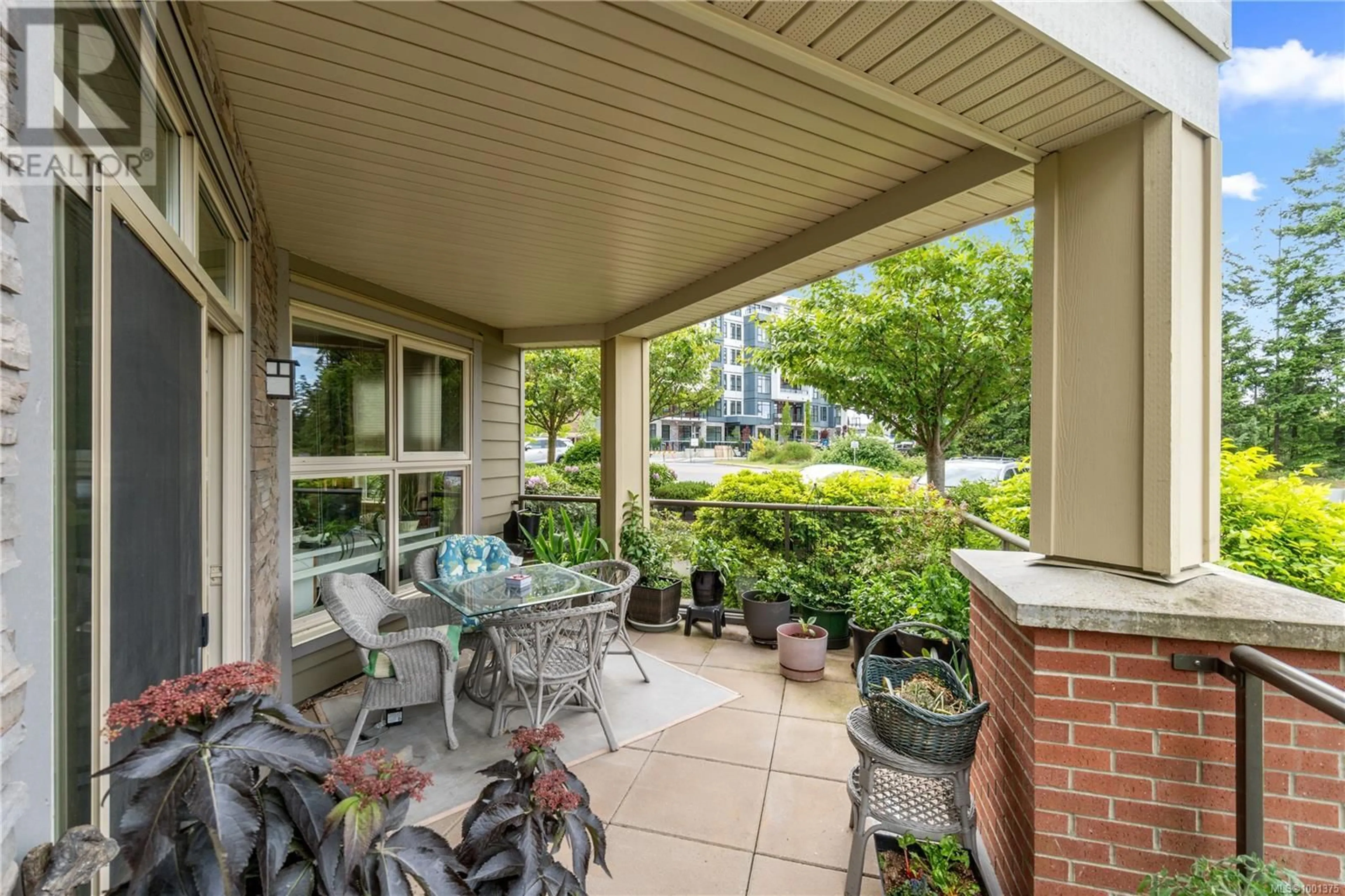 Patio, unknown for 121 - 6310 MCROBB AVENUE, Nanaimo British Columbia V9V1W8