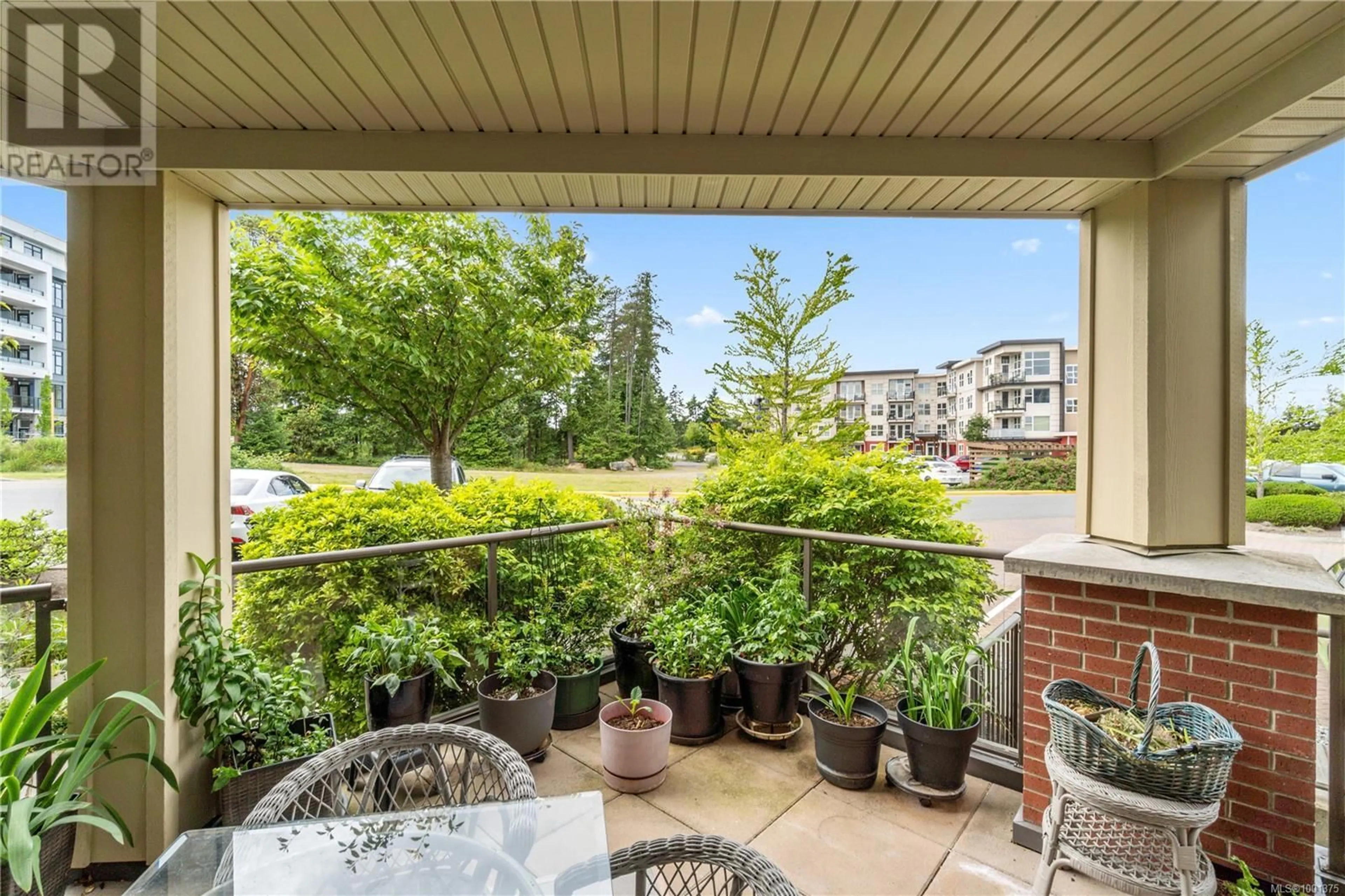Patio, unknown for 121 - 6310 MCROBB AVENUE, Nanaimo British Columbia V9V1W8