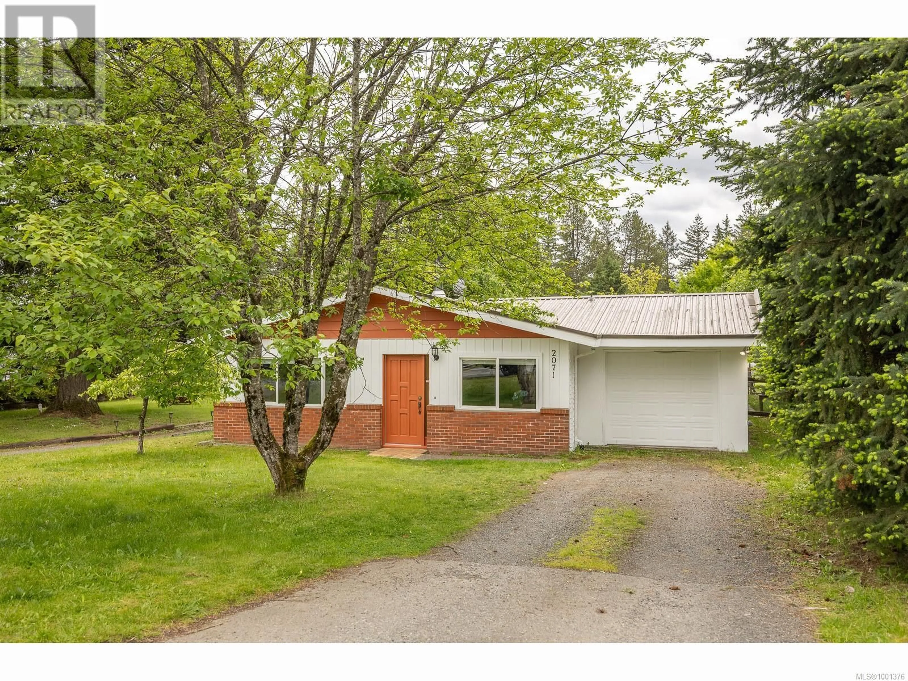 Unknown for 2071 EAST WELLINGTON DRIVE, Nanaimo British Columbia V9S5V2