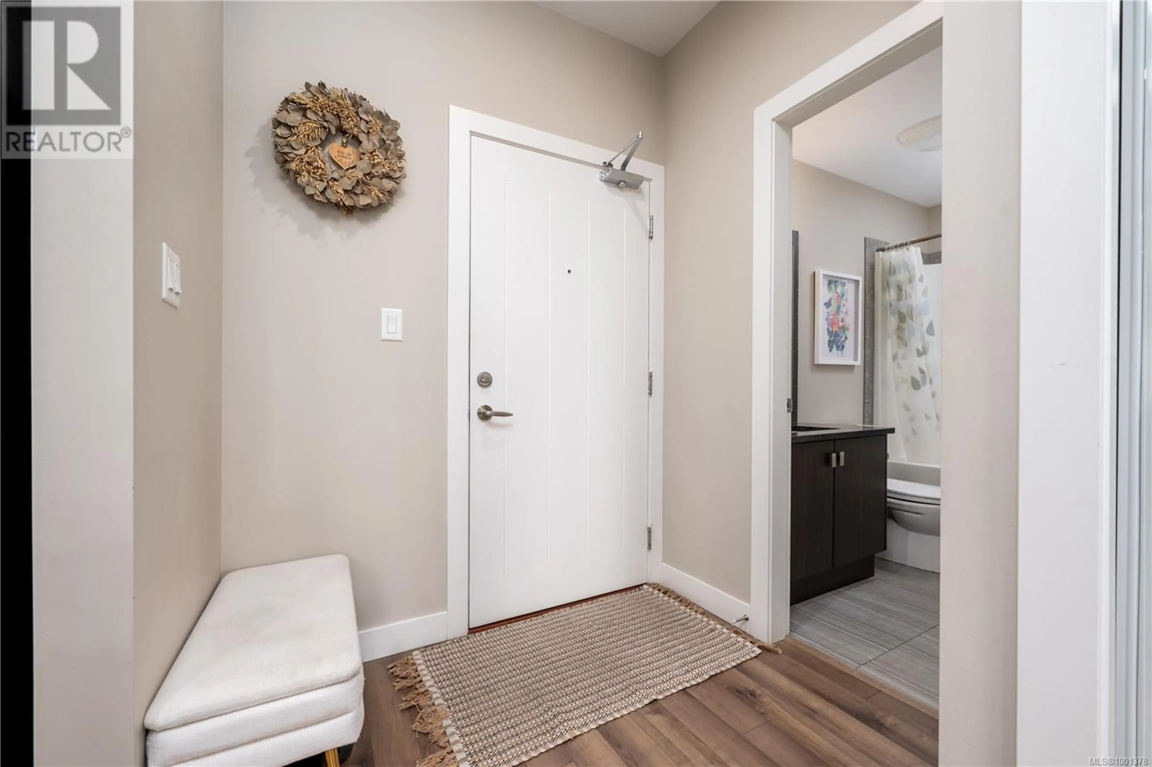 Indoor entryway for 310 - 2655 SOOKE ROAD, Langford British Columbia V9B1Y3