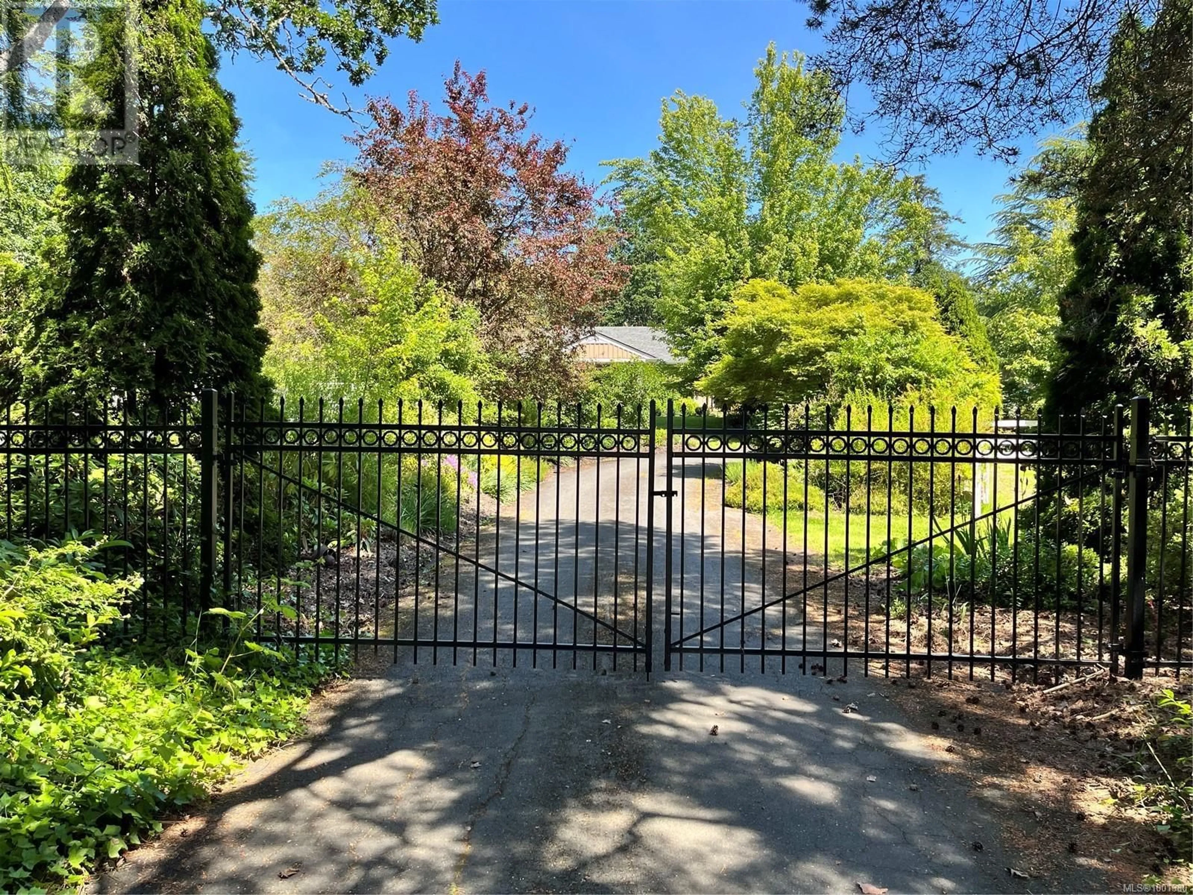 A pic from outside/outdoor area/front of a property/back of a property/a pic from drone, street for 930 DOWNEY ROAD, North Saanich British Columbia V8L5P8
