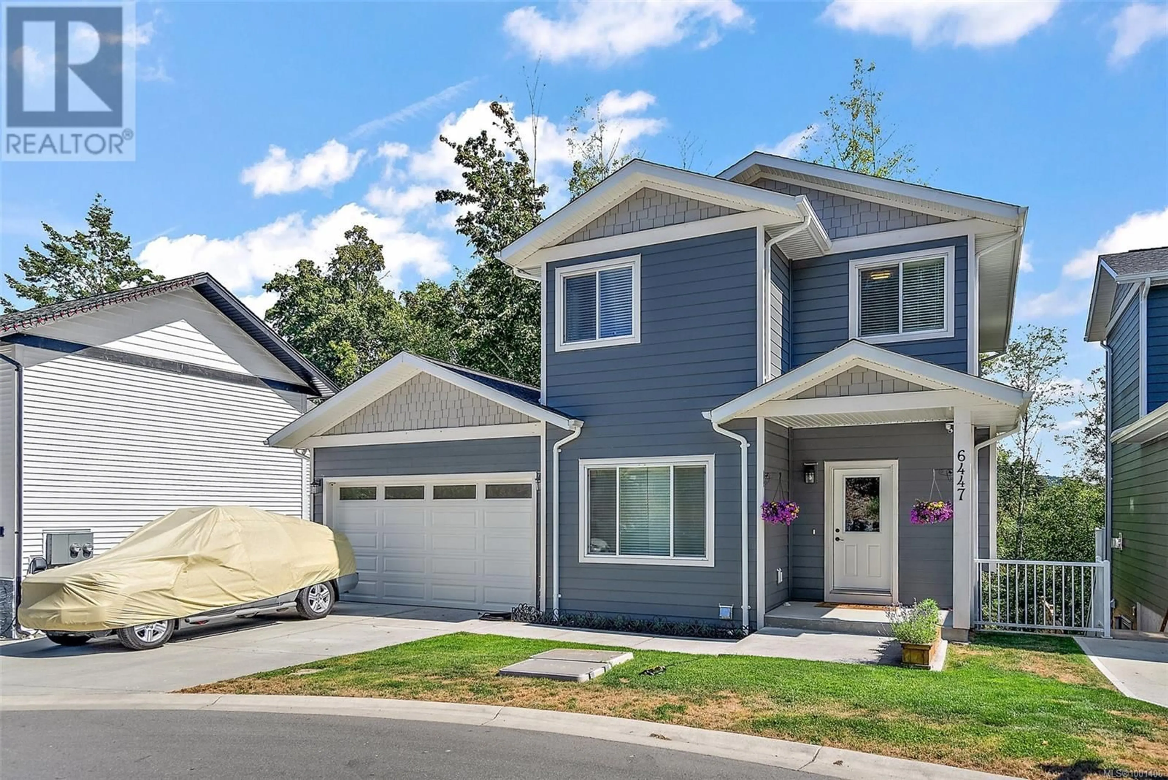 Home with vinyl exterior material, street for 6447 HOPKINS ROAD, Sooke British Columbia V9Z1P6