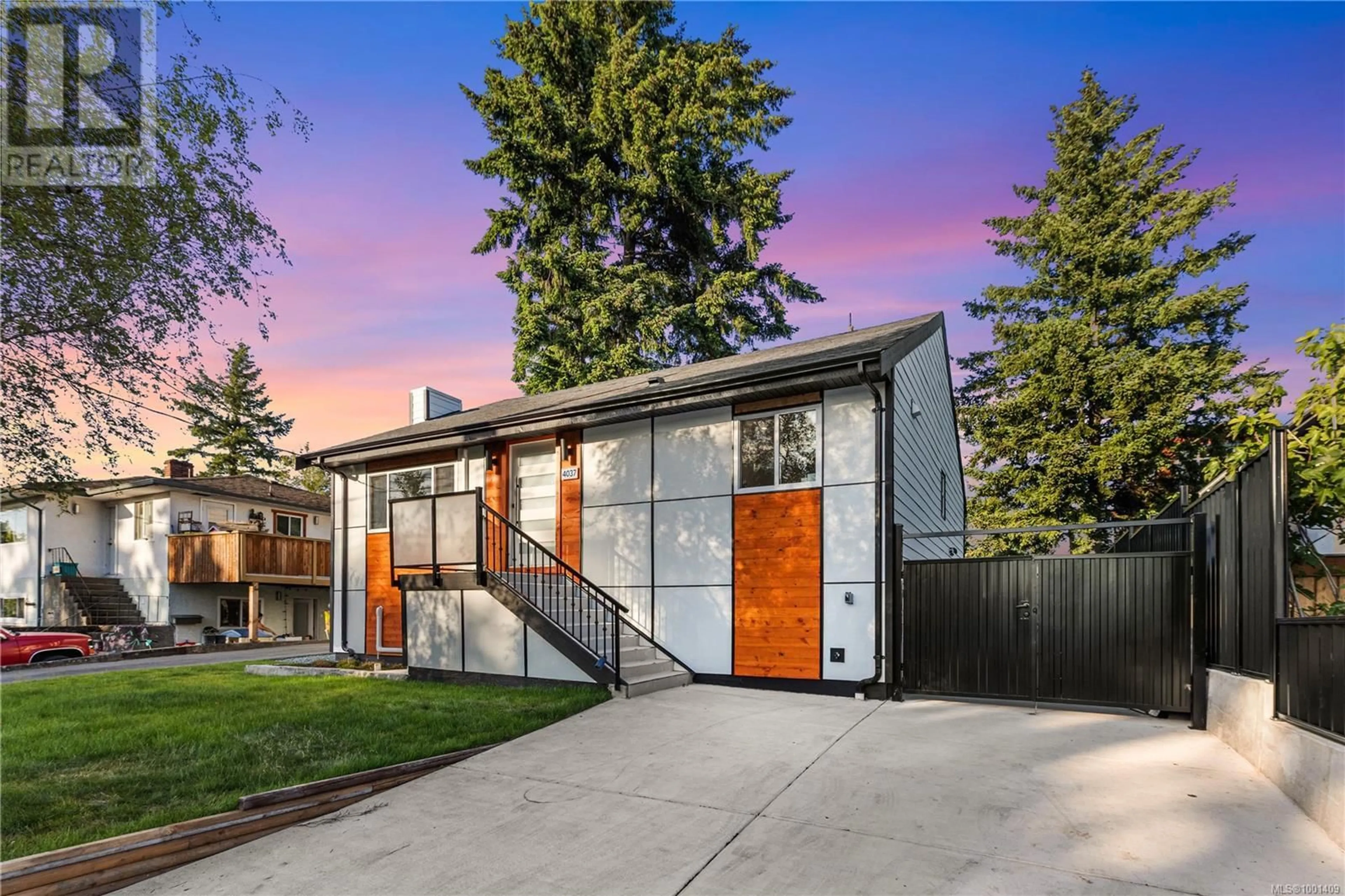 Home with brick exterior material, street for 4037 LAKEHILL PLACE, Saanich British Columbia V8X2J6