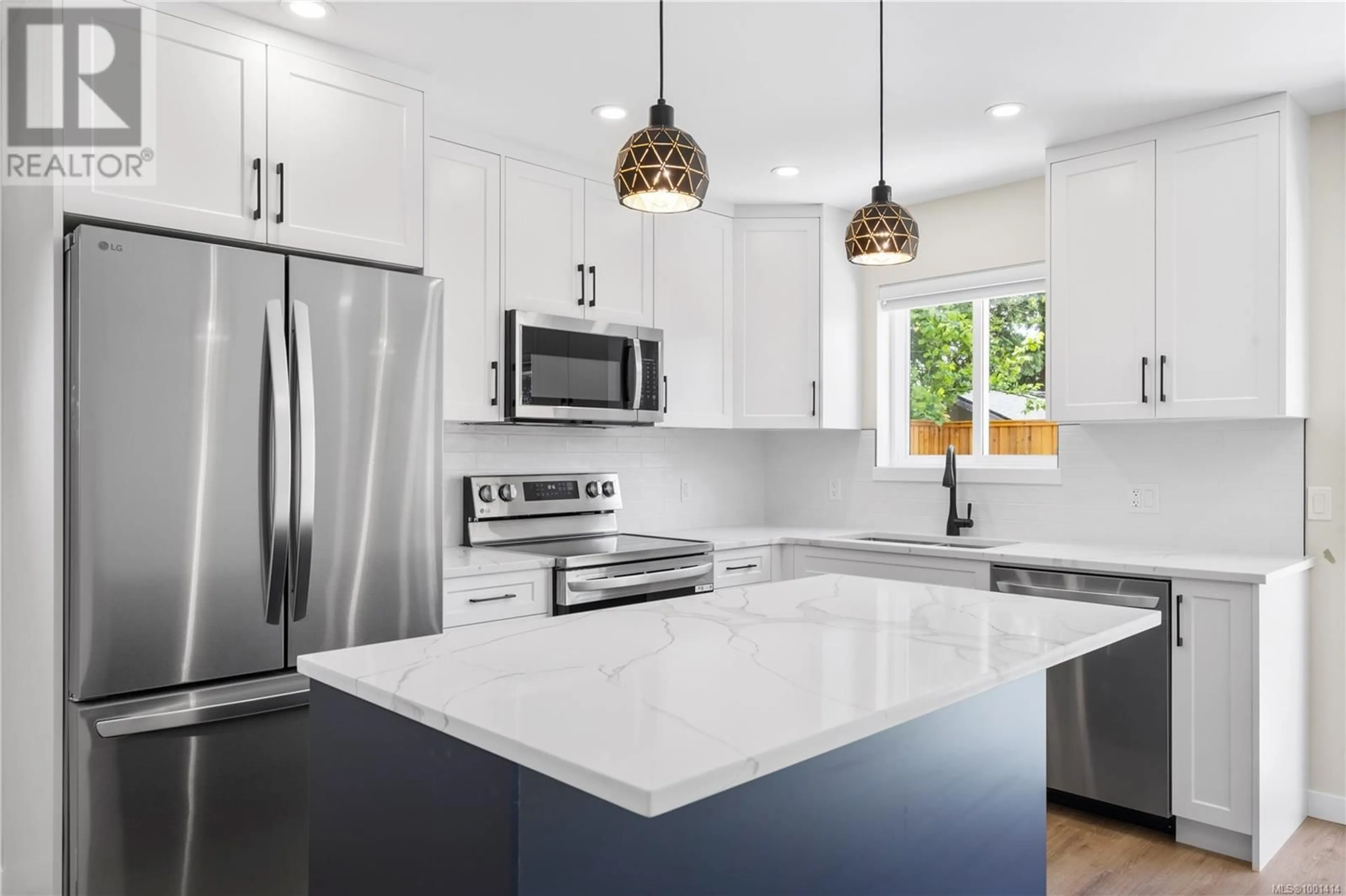 Contemporary kitchen, unknown for 732 STONEBROOK LANE, Langford British Columbia V9B5N3