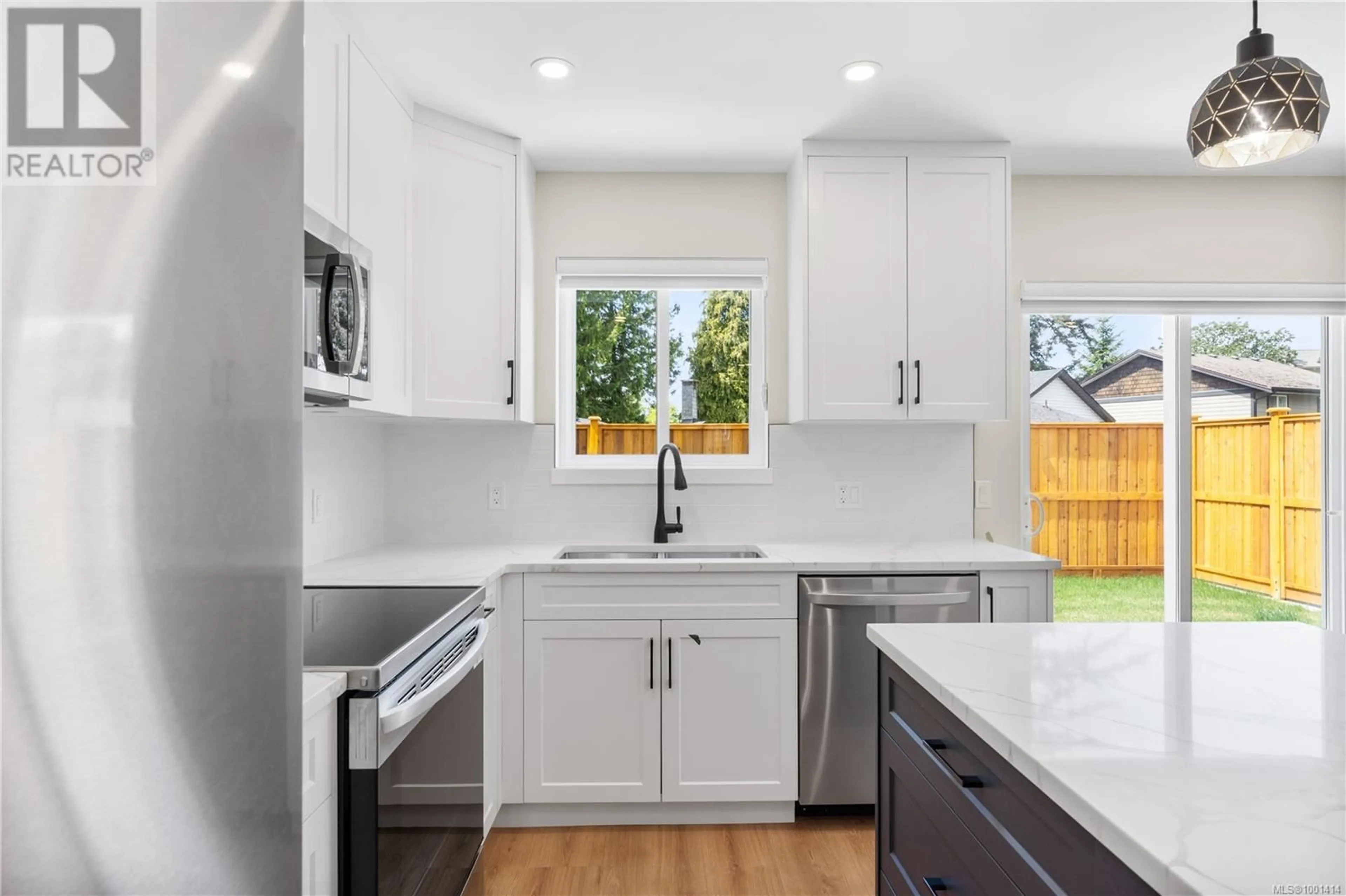 Contemporary kitchen, ceramic/tile floor for 732 STONEBROOK LANE, Langford British Columbia V9B5N3