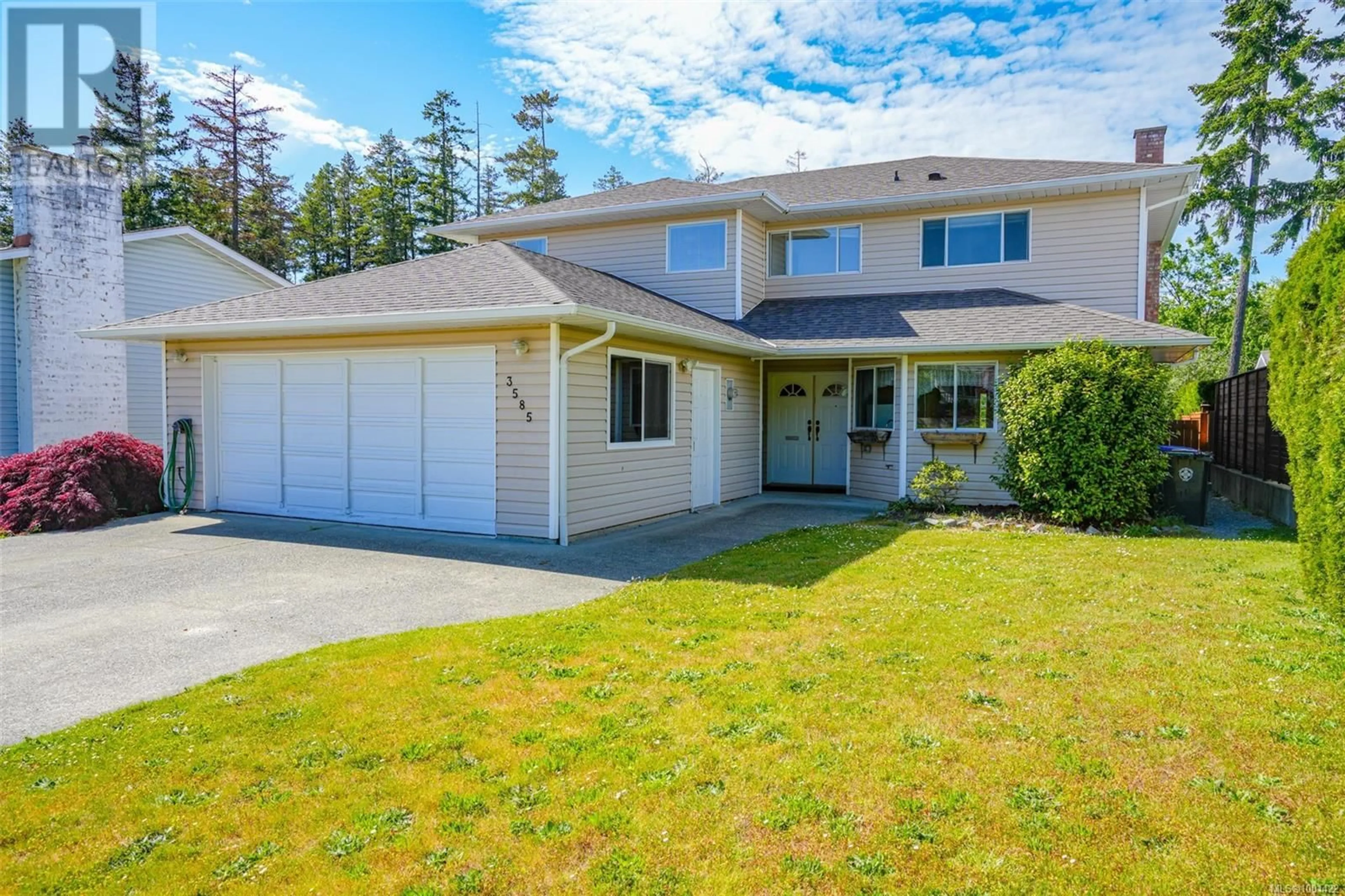 Home with vinyl exterior material, street for 3585 HUFF DRIVE, Port Alberni British Columbia V9Y8B3