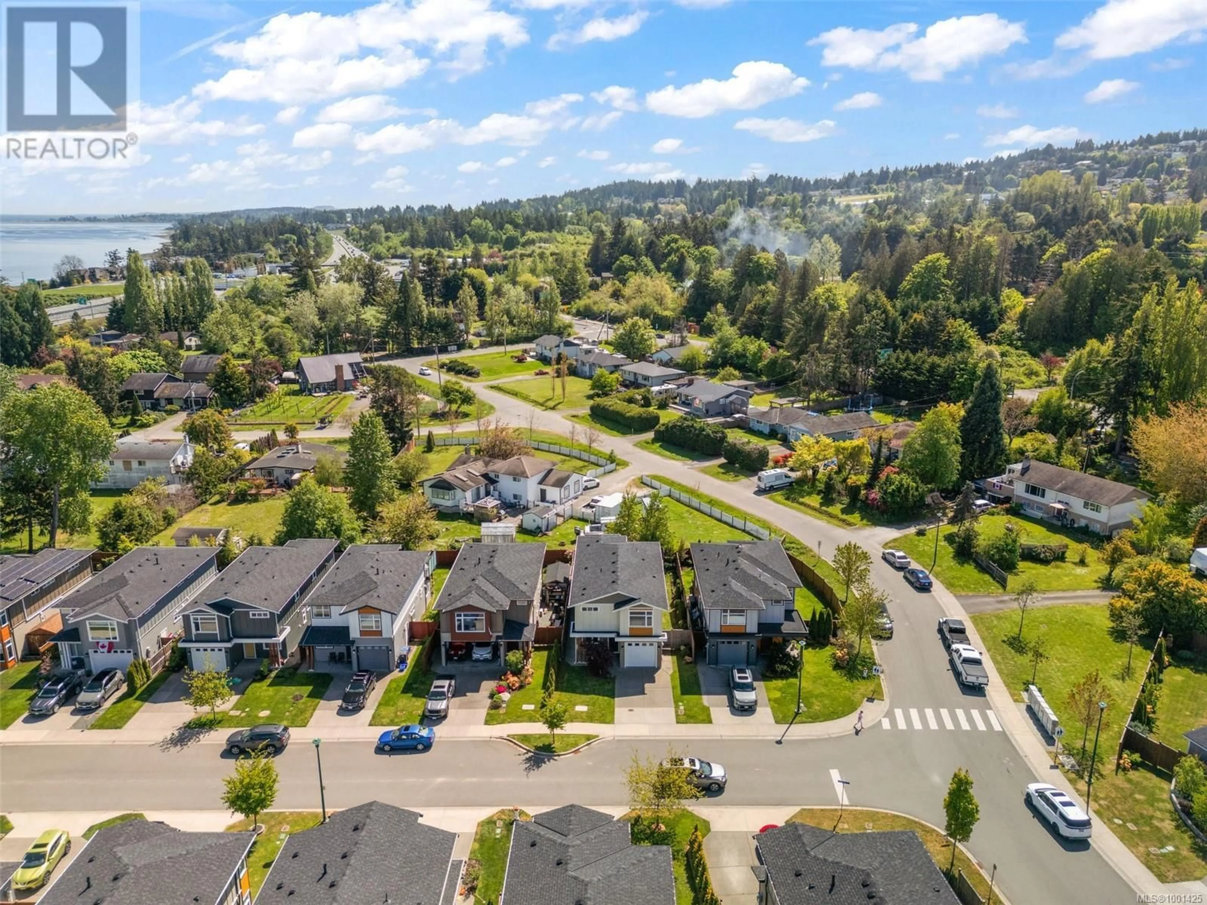 A pic from outside/outdoor area/front of a property/back of a property/a pic from drone, unknown for 2313 DEERBRUSH CRESCENT, North Saanich British Columbia V8L0C5