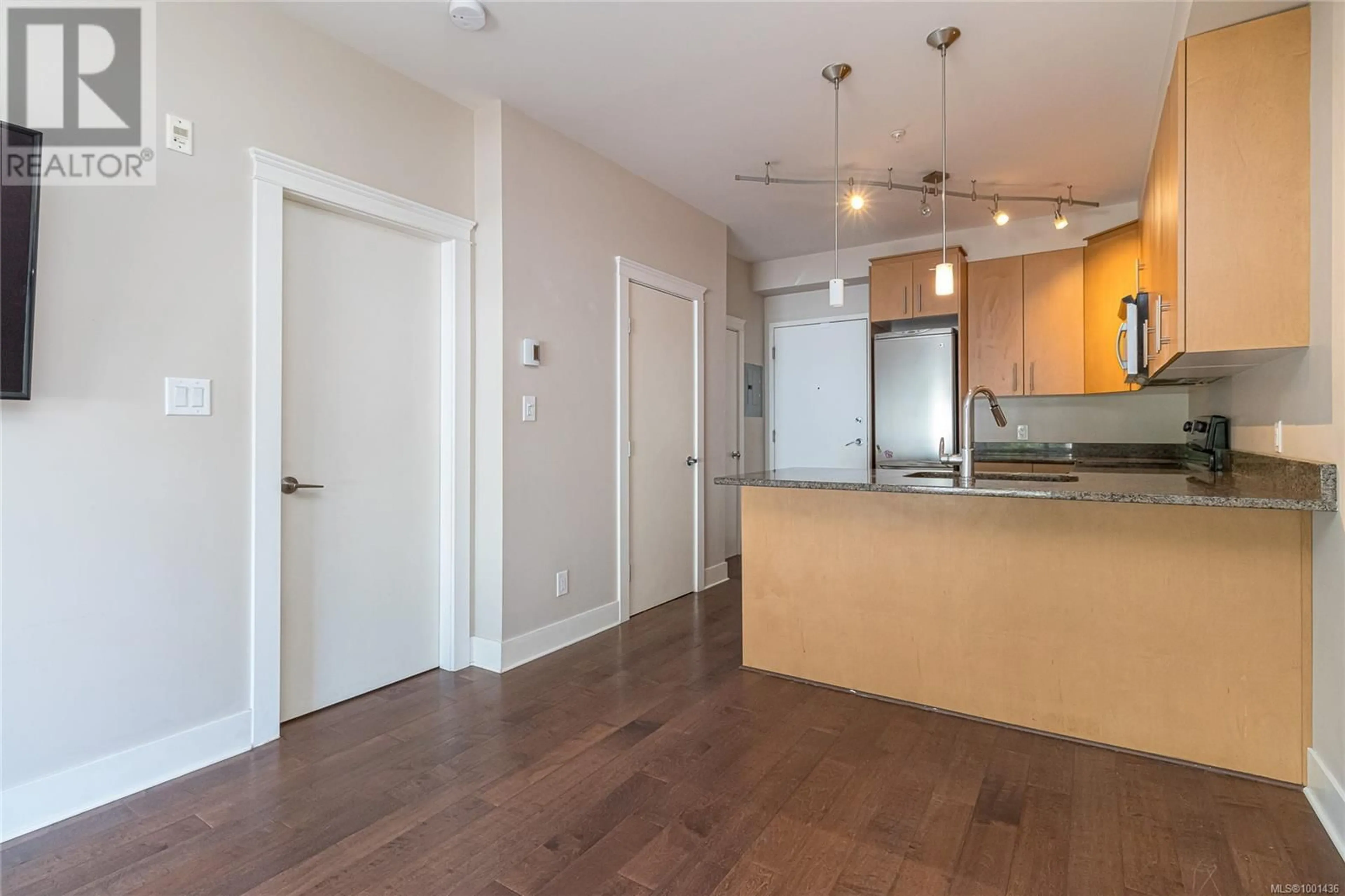 Open concept kitchen, wood/laminate floor for 206 - 21 CONARD STREET, View Royal British Columbia V8Z0C4