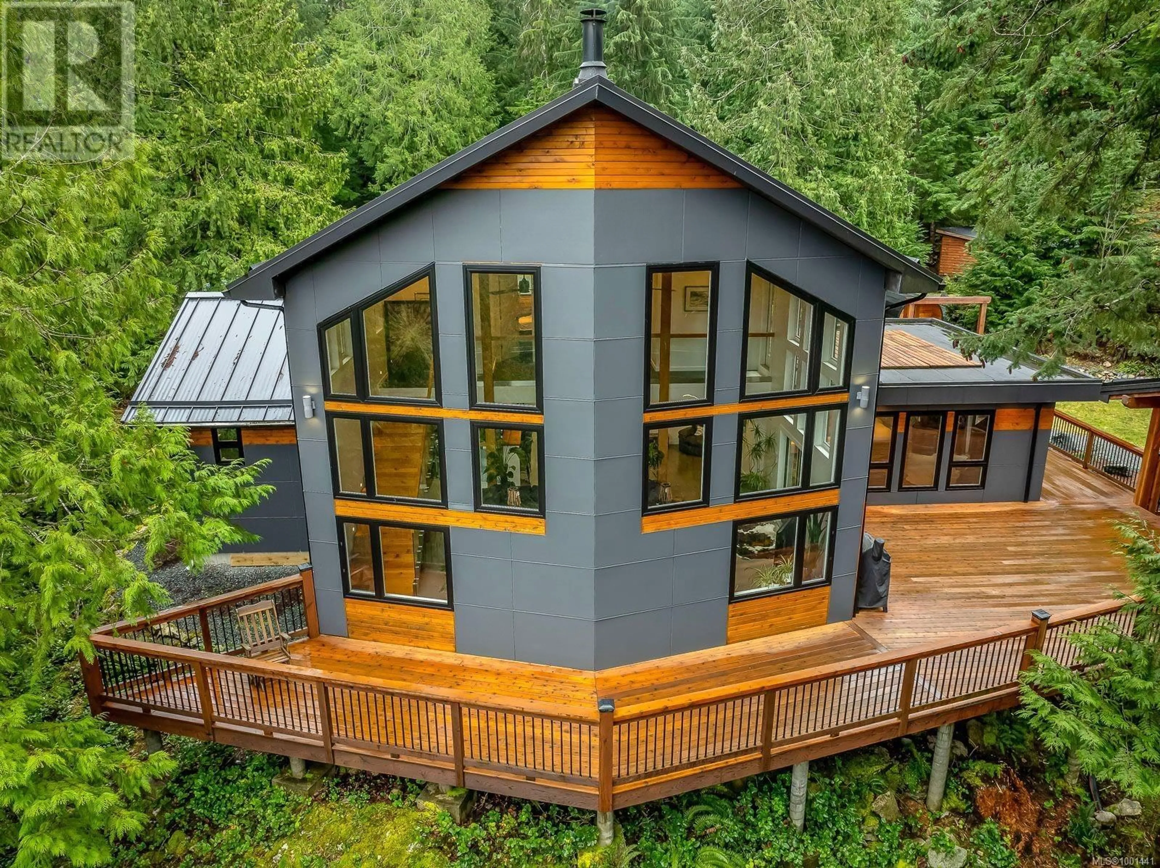 Home with vinyl exterior material, unknown for 2640 CONVILLE BAY ROAD, Quadra Island British Columbia V0P1N0