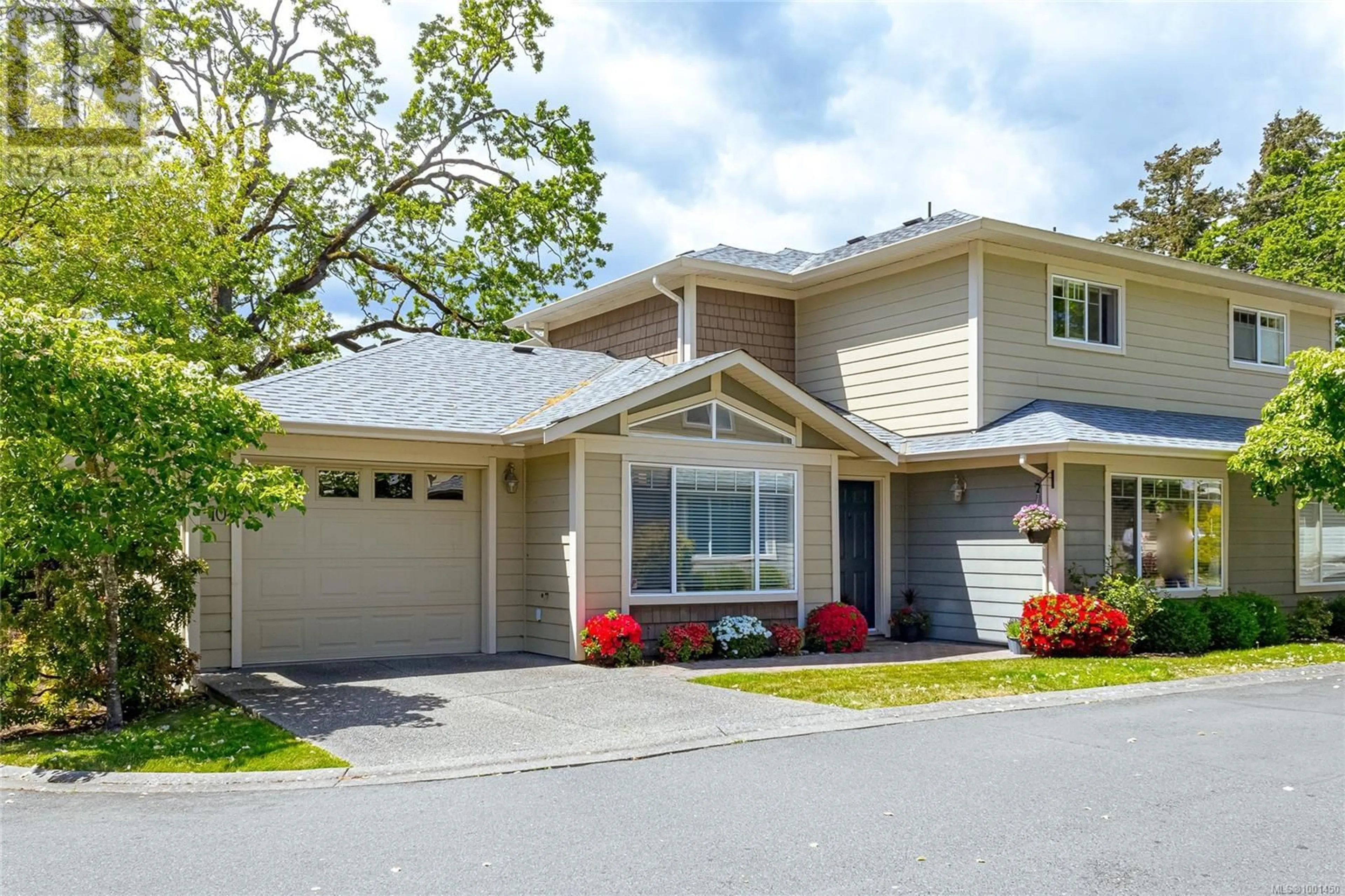 Home with vinyl exterior material, unknown for 10 - 4165 ROCKHOME GARDENS, Saanich British Columbia V8X5K4