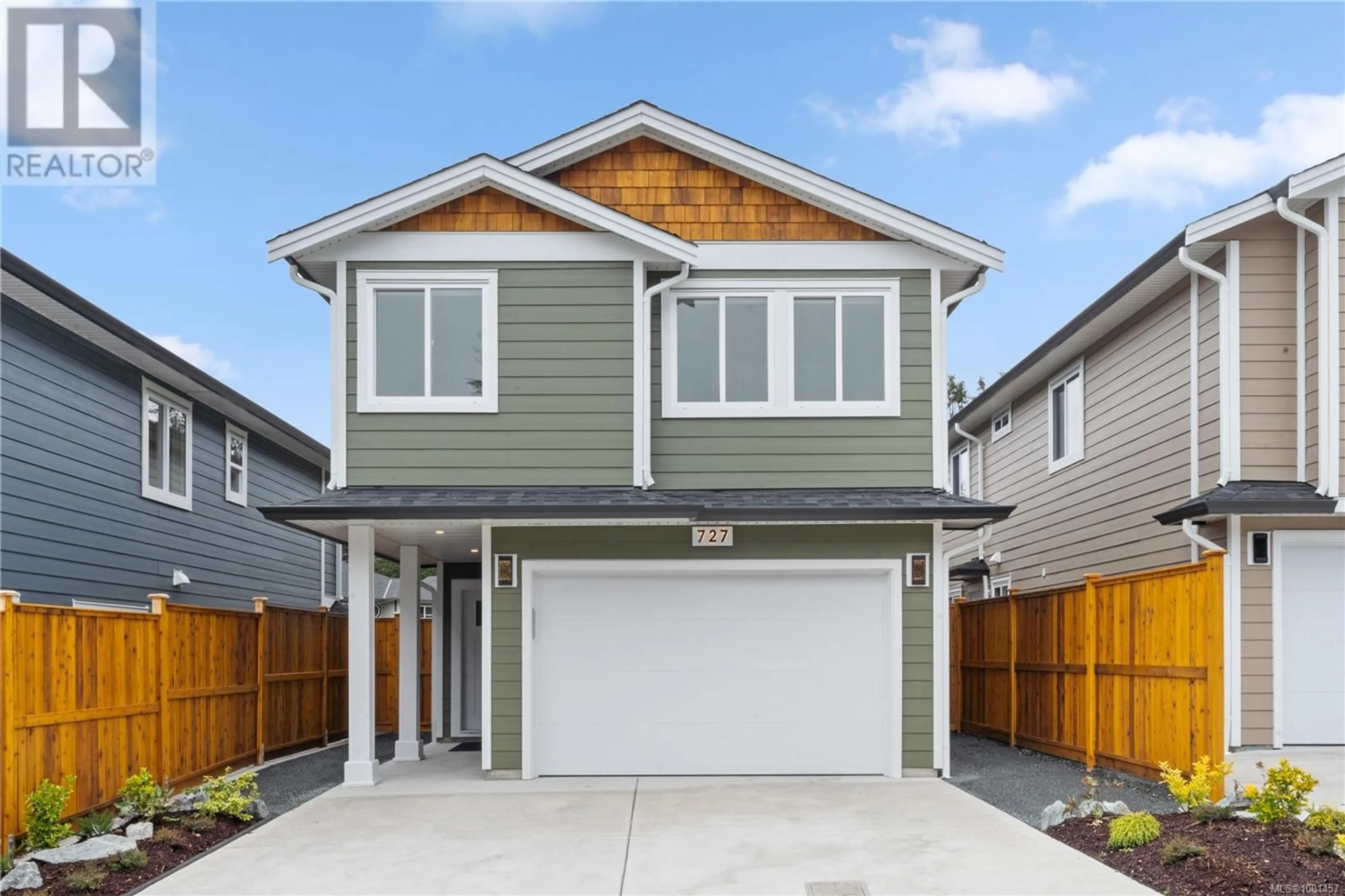 Home with vinyl exterior material, street for 727 STONEBROOK LANE, Langford British Columbia V9B3N9