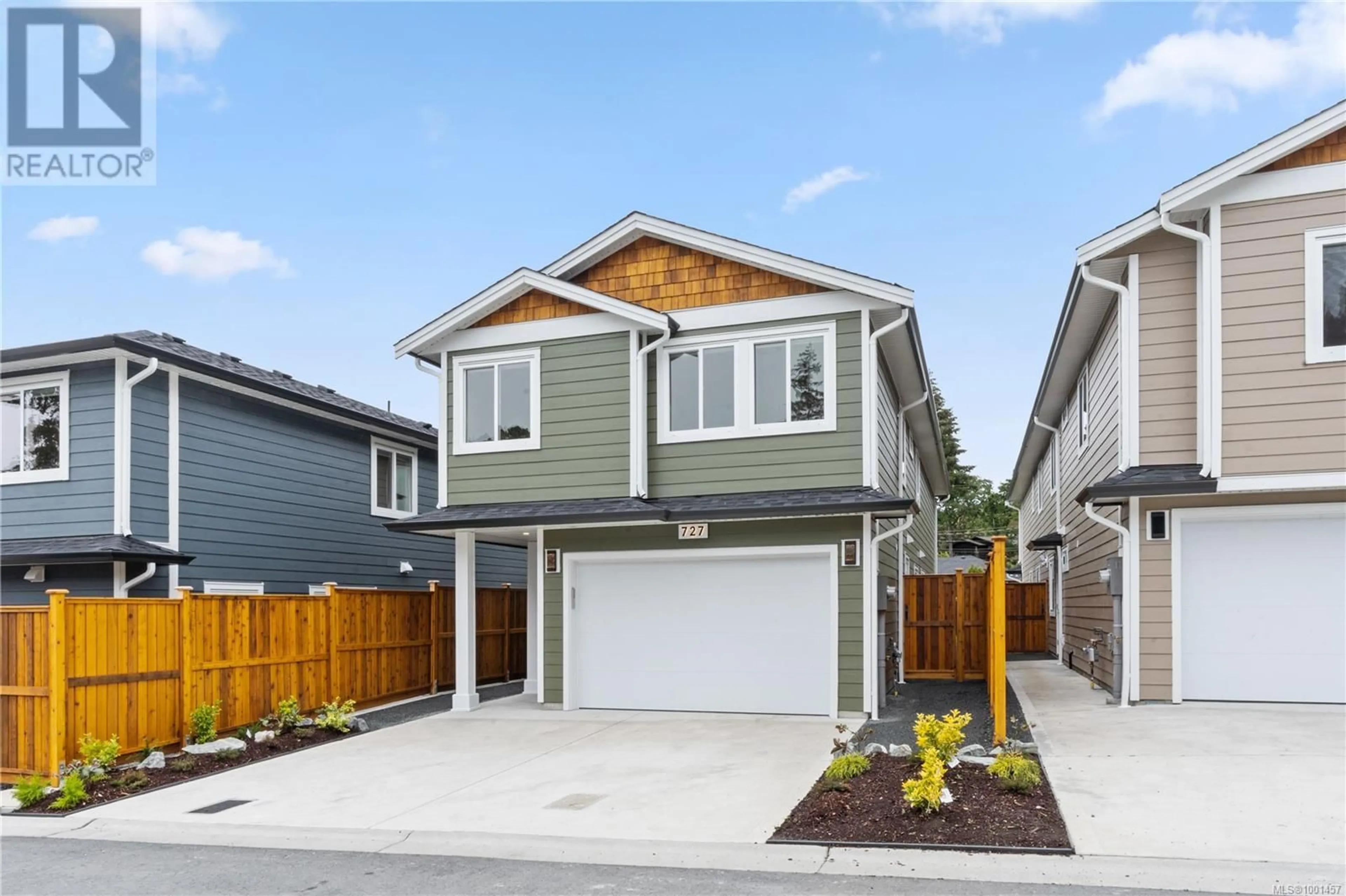 Home with vinyl exterior material, street for 727 STONEBROOK LANE, Langford British Columbia V9B3N9