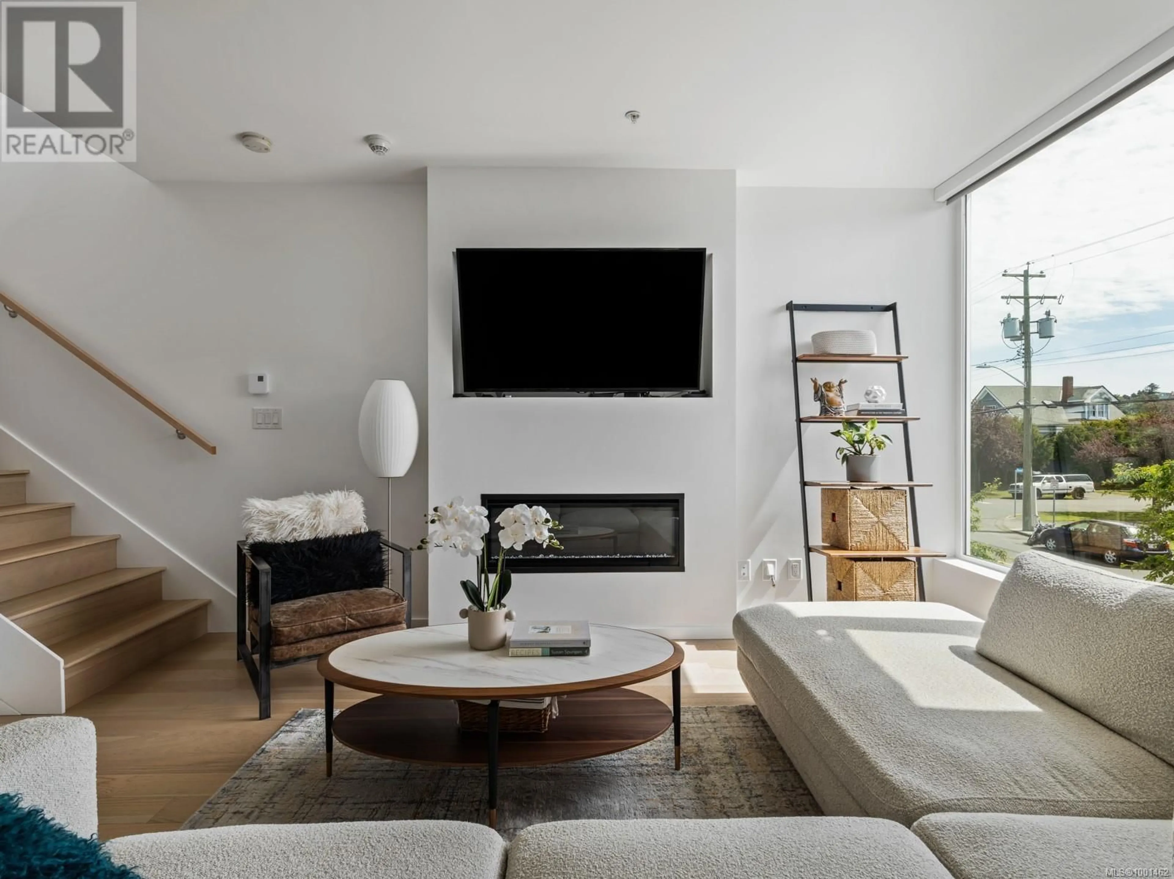 Living room with furniture, unknown for 108 - 1720 FAIRFIELD ROAD, Victoria British Columbia V8S1G3