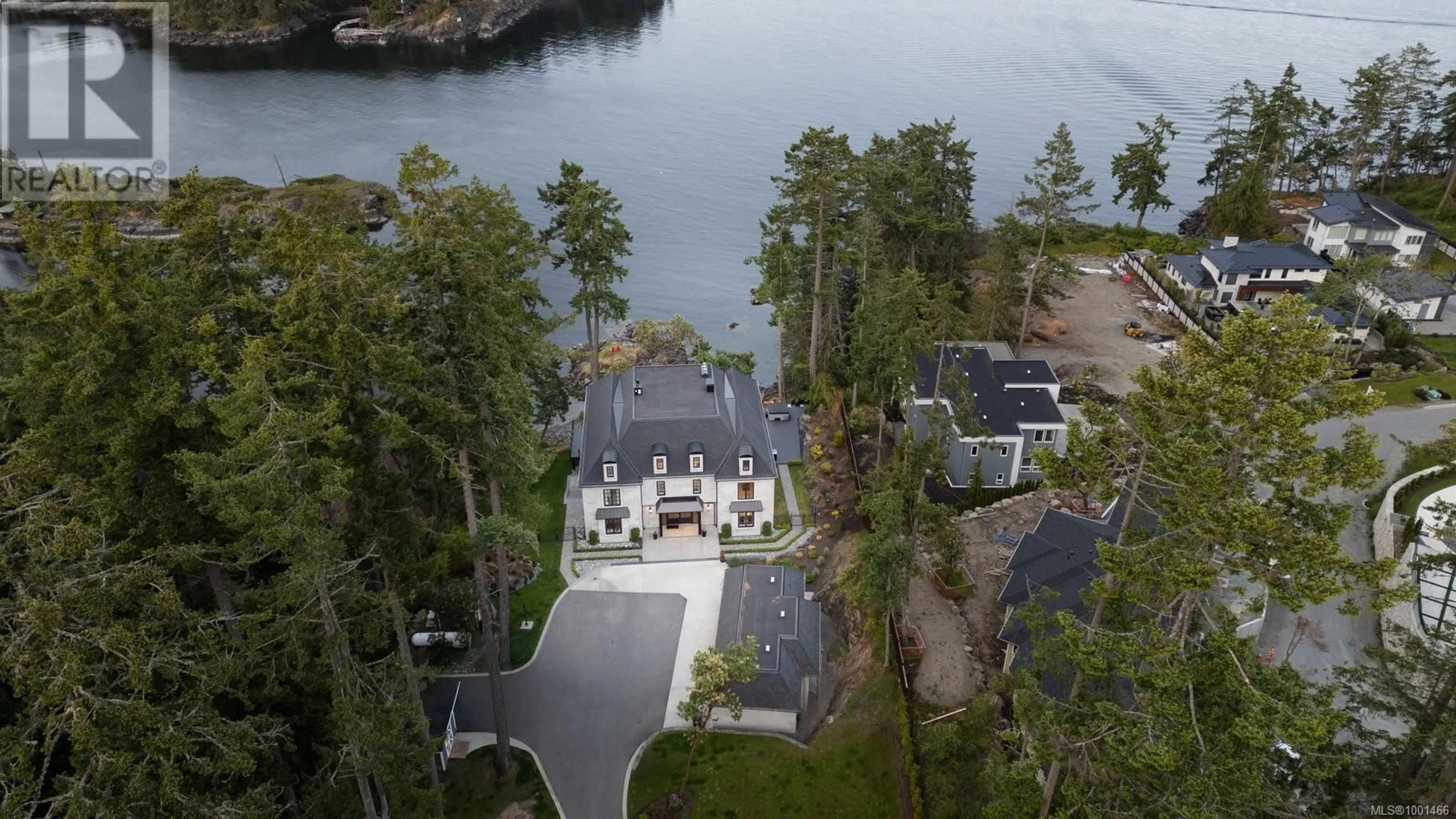 A pic from outside/outdoor area/front of a property/back of a property/a pic from drone, water/lake/river/ocean view for 10865 FERNIE WYND ROAD, North Saanich British Columbia V8L5H8