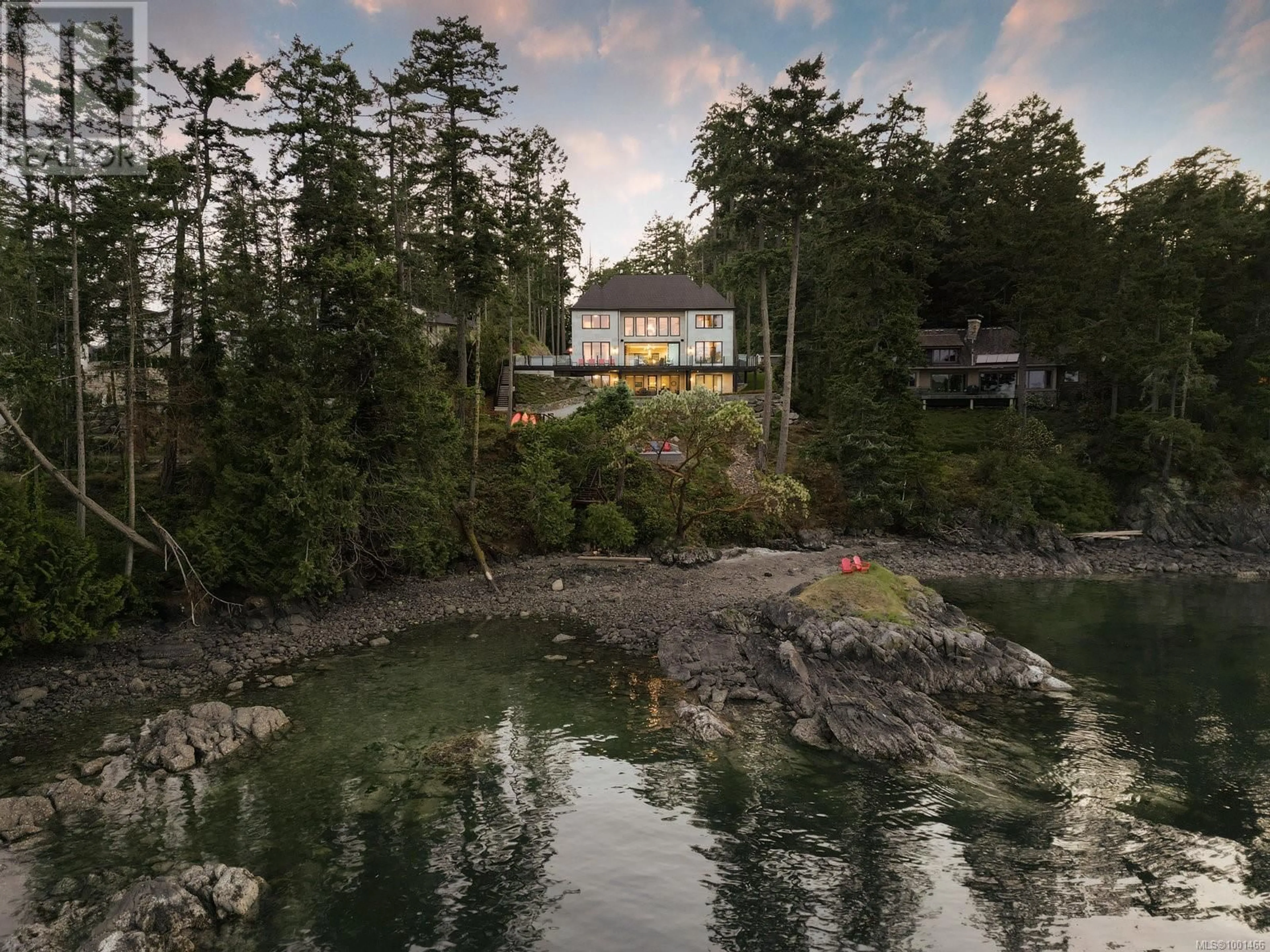 A pic from outside/outdoor area/front of a property/back of a property/a pic from drone, water/lake/river/ocean view for 10865 FERNIE WYND ROAD, North Saanich British Columbia V8L5H8